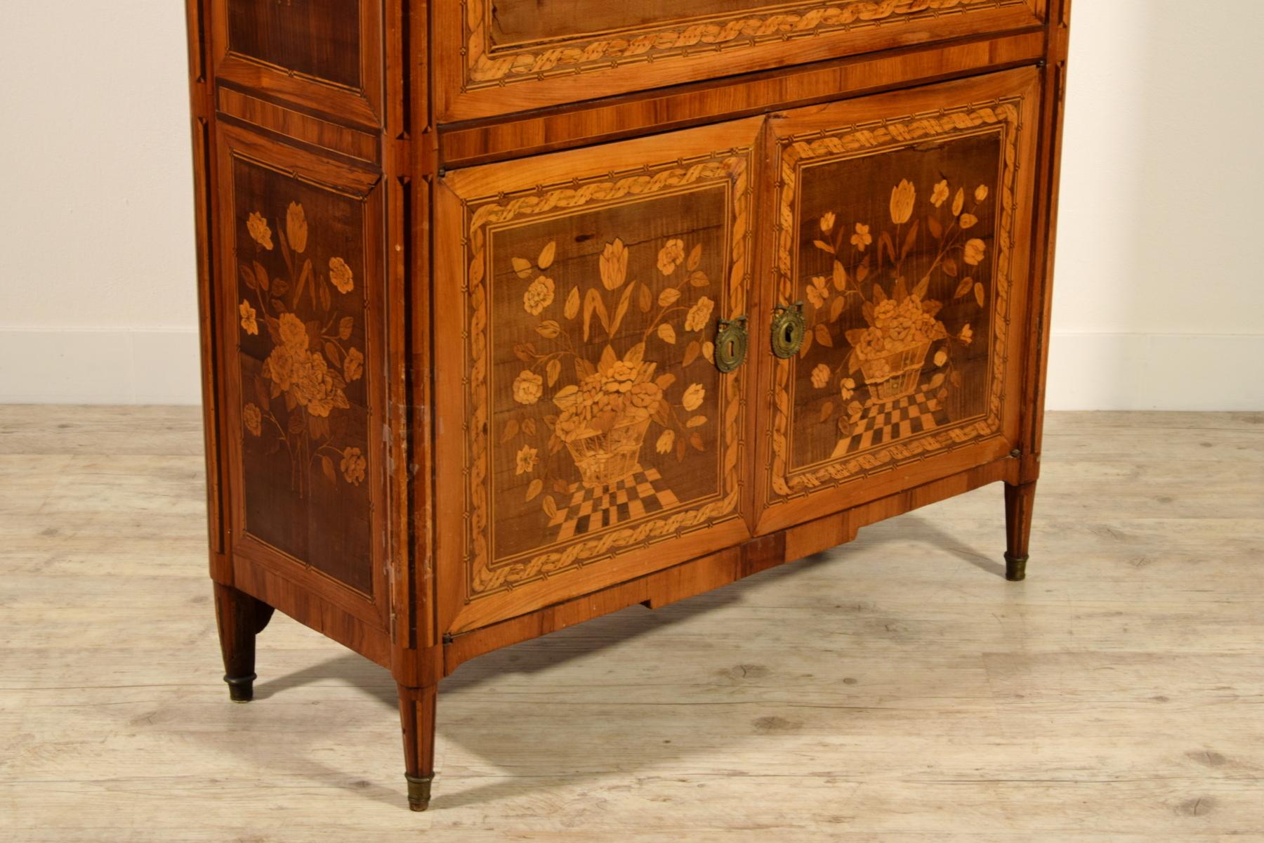 18th Century, French Louis XVI Inlaid Wood Secretaire with Marble Top For Sale 13