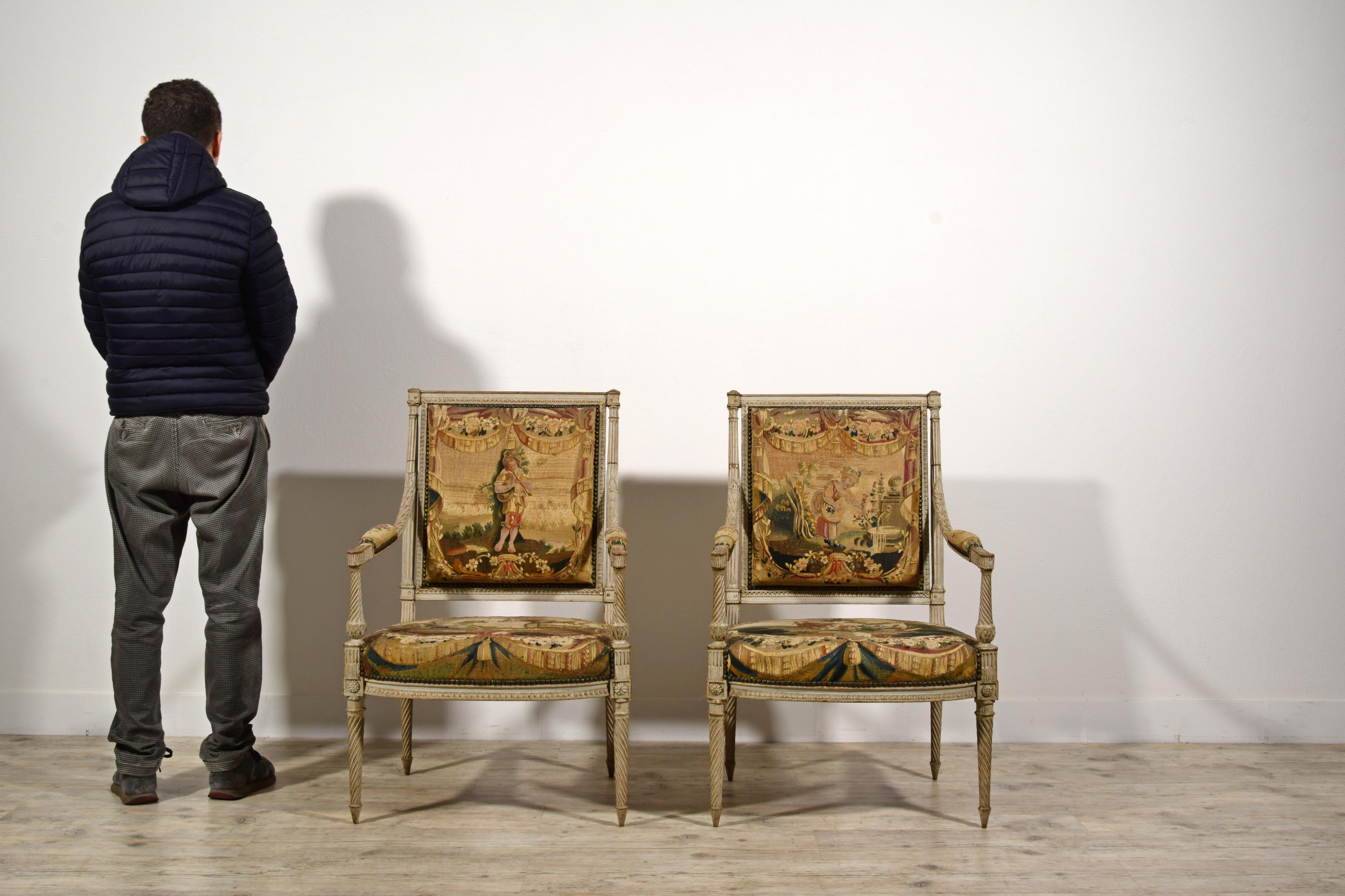 Meubles de sièges Louis XVI en bois laqué du 18ème siècle, tapisserie d'Aubusson en vente 4