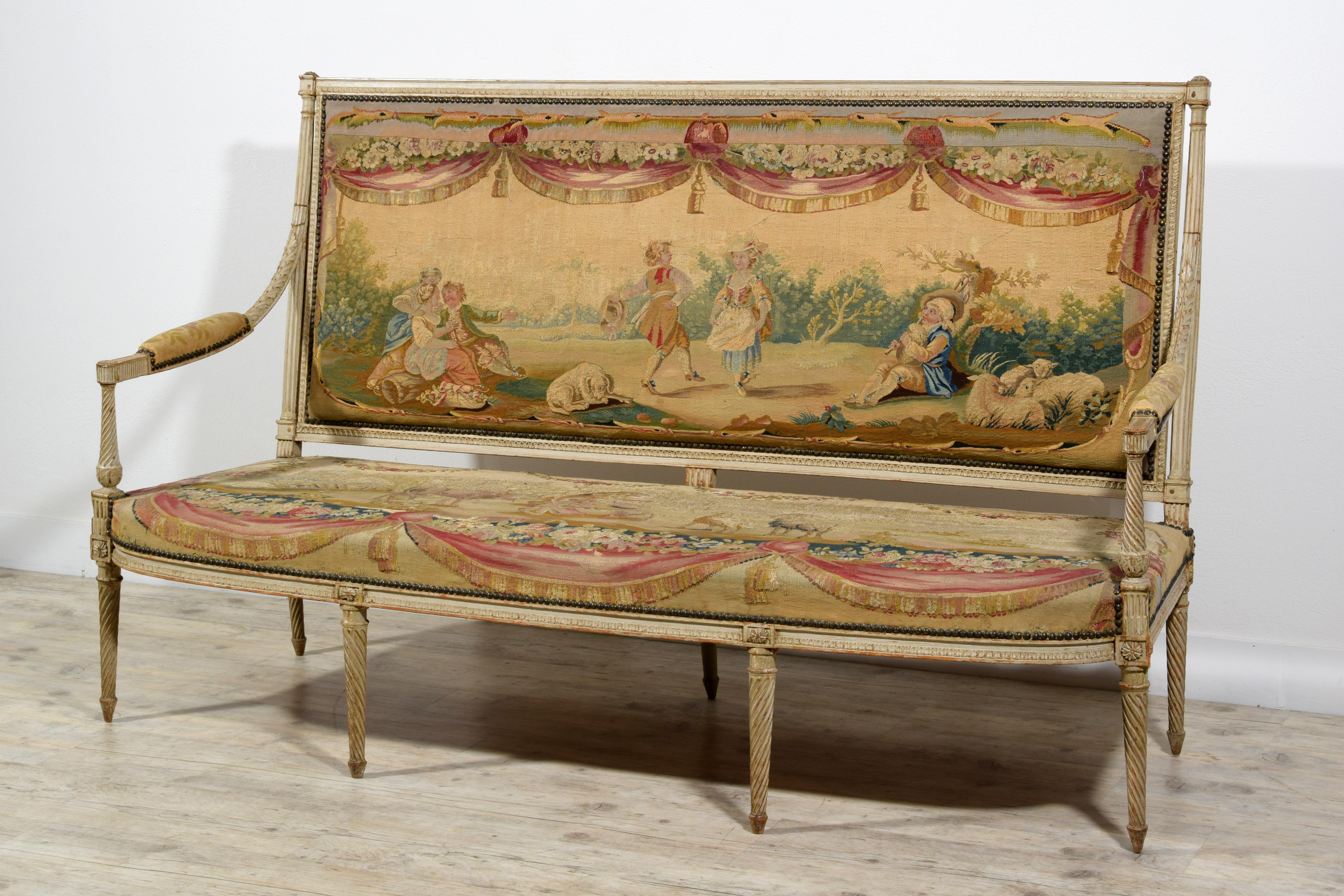 Meubles de sièges Louis XVI en bois laqué du 18ème siècle, tapisserie d'Aubusson en vente 11
