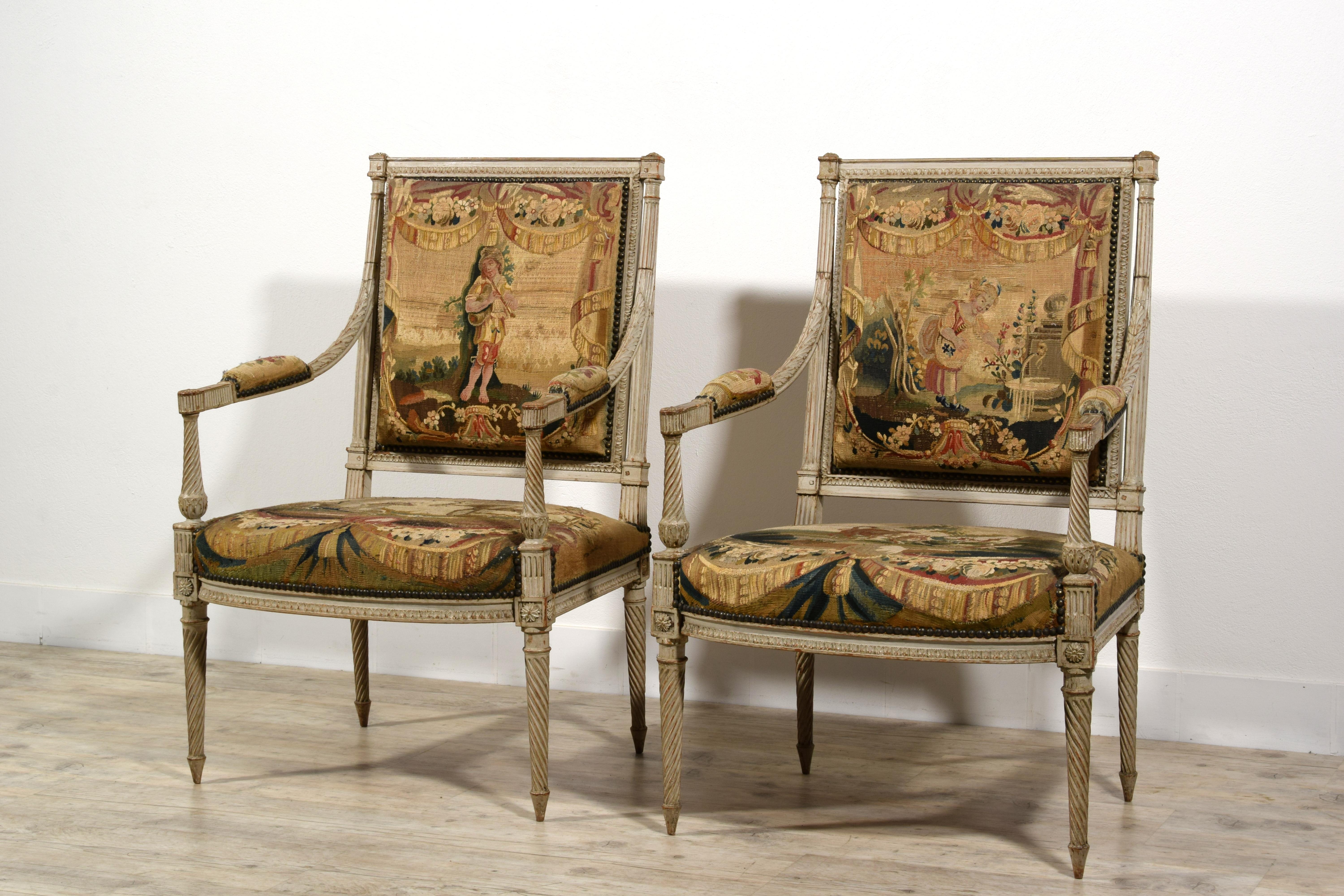 Meubles de sièges Louis XVI en bois laqué du 18ème siècle, tapisserie d'Aubusson en vente 1