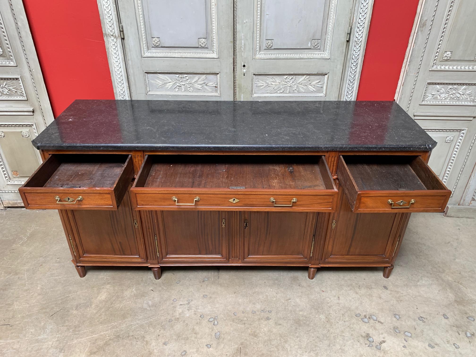 18th Century French Louis XVI Mahogany Buffet with Bronze Fittings In Good Condition In Dallas, TX