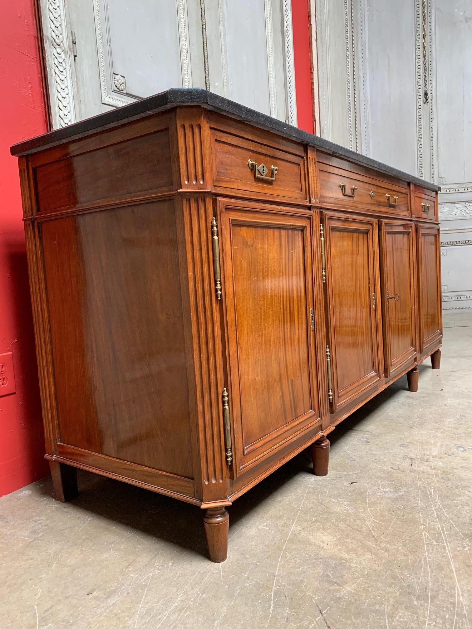 18th Century French Louis XVI Mahogany Buffet with Bronze Fittings 4