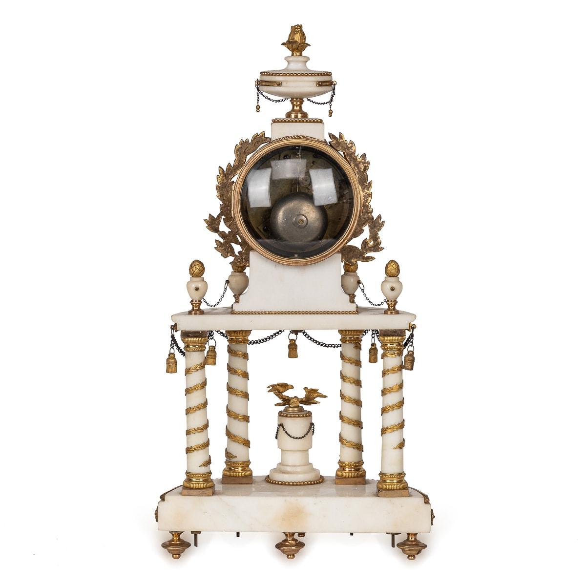 Français Horloge Portico Louis XVI du 18ème siècle en marbre et bronze doré C. Bertrand en vente