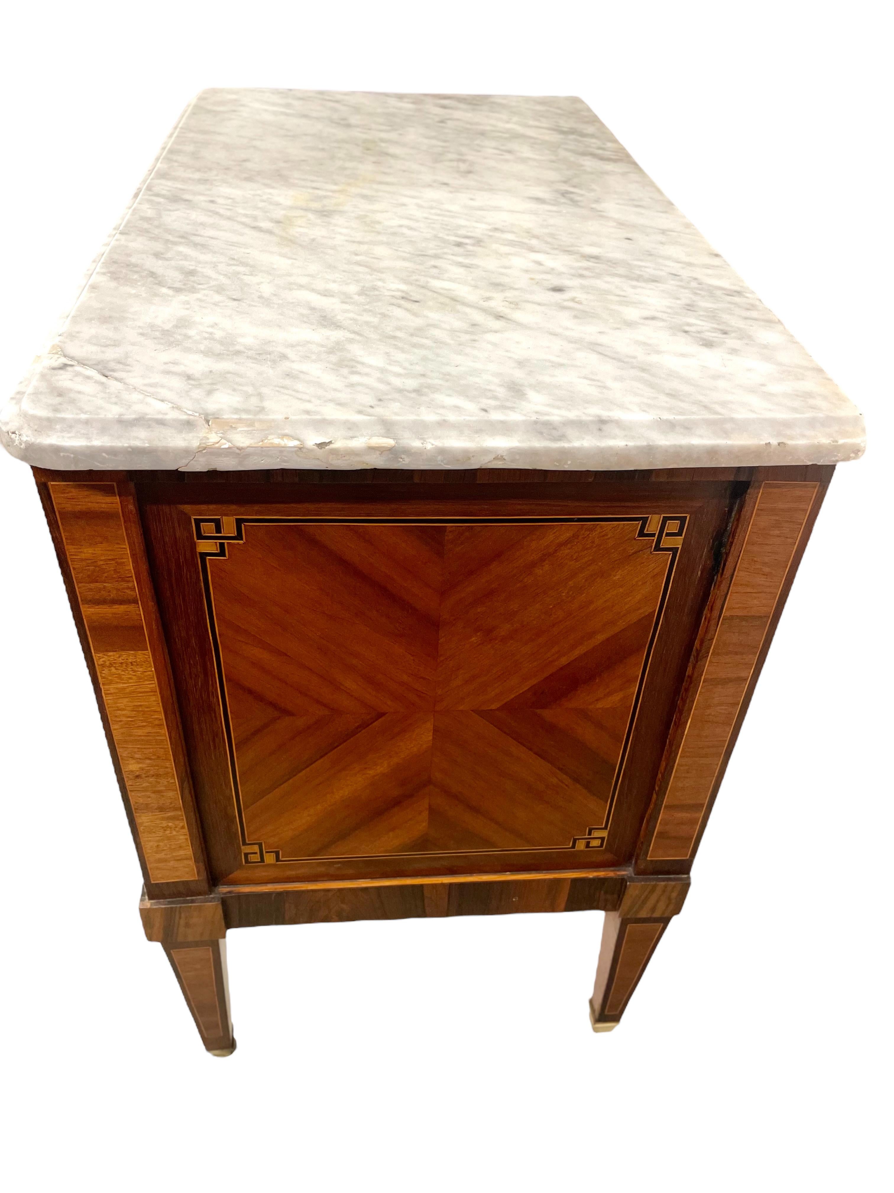 18th Century French Louis XVI Marquetry Commode For Sale 4
