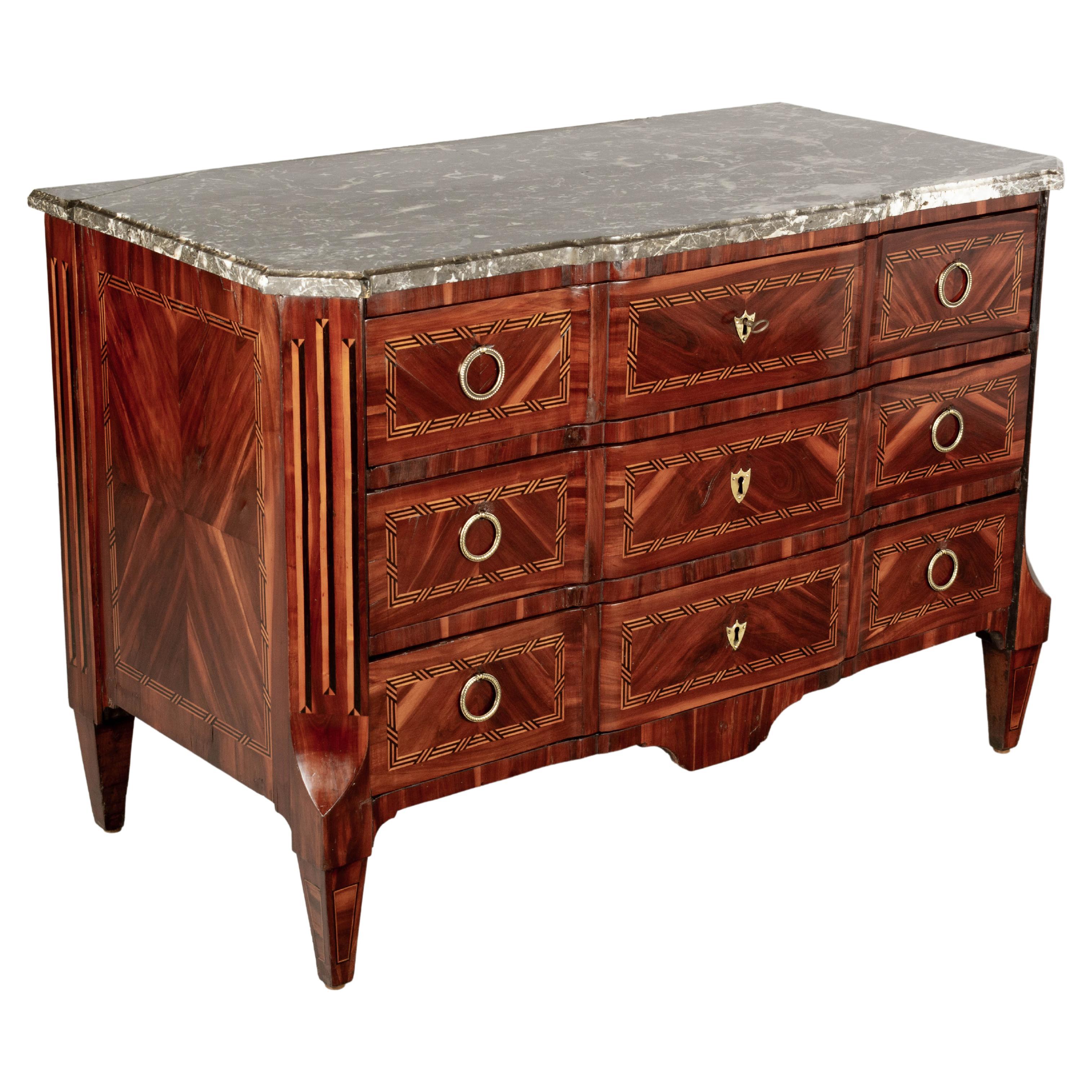 Commode intarsiato francese Luigi XVI del XVIII secolo