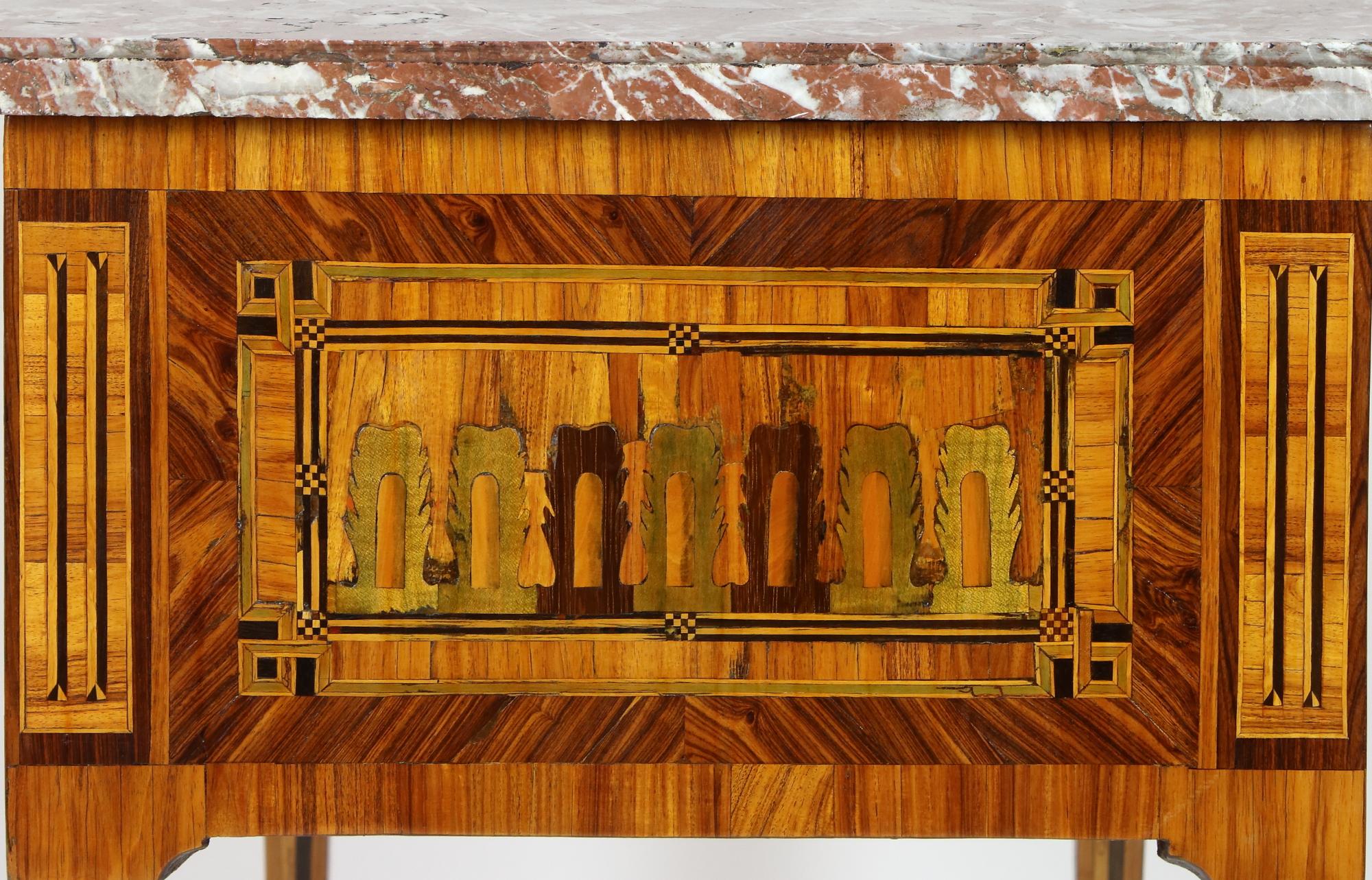 18th Century French Louis XVI Neoclassical Marquetry Console Table In Good Condition For Sale In Berlin, DE