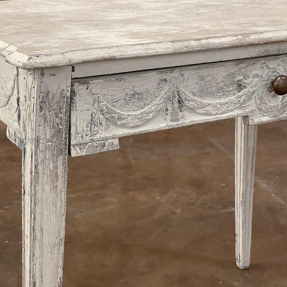 18th Century French Louis XVI Neoclassical Painted End Table For Sale 7