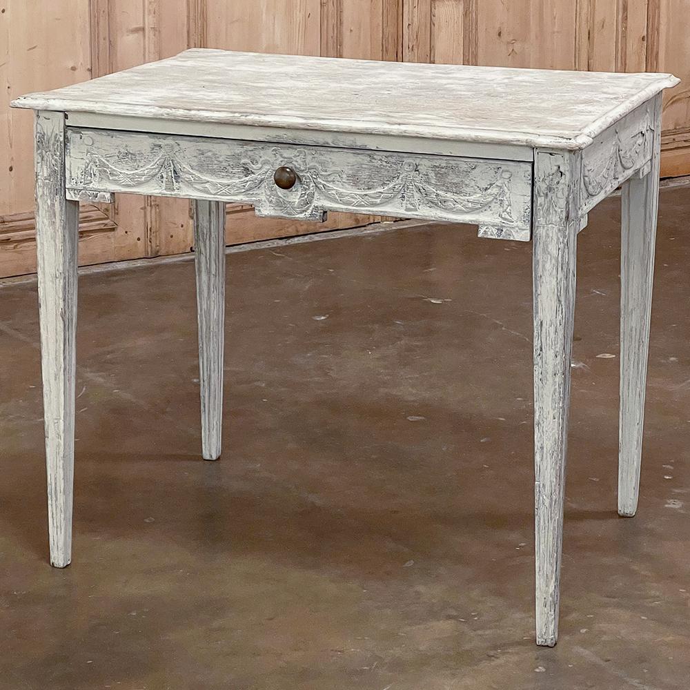 18th Century French Louis XVI Neoclassical Painted End Table In Good Condition For Sale In Dallas, TX