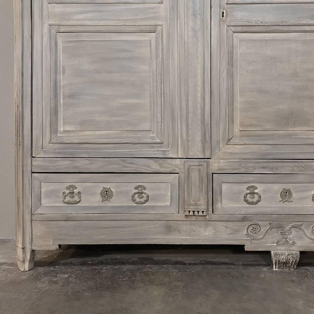 18th Century French Louis XVI Neoclassical Stripped Oak Armoire 7