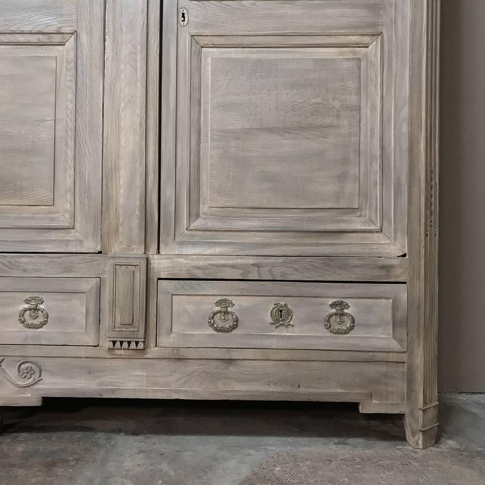 18th Century French Louis XVI Neoclassical Stripped Oak Armoire 8