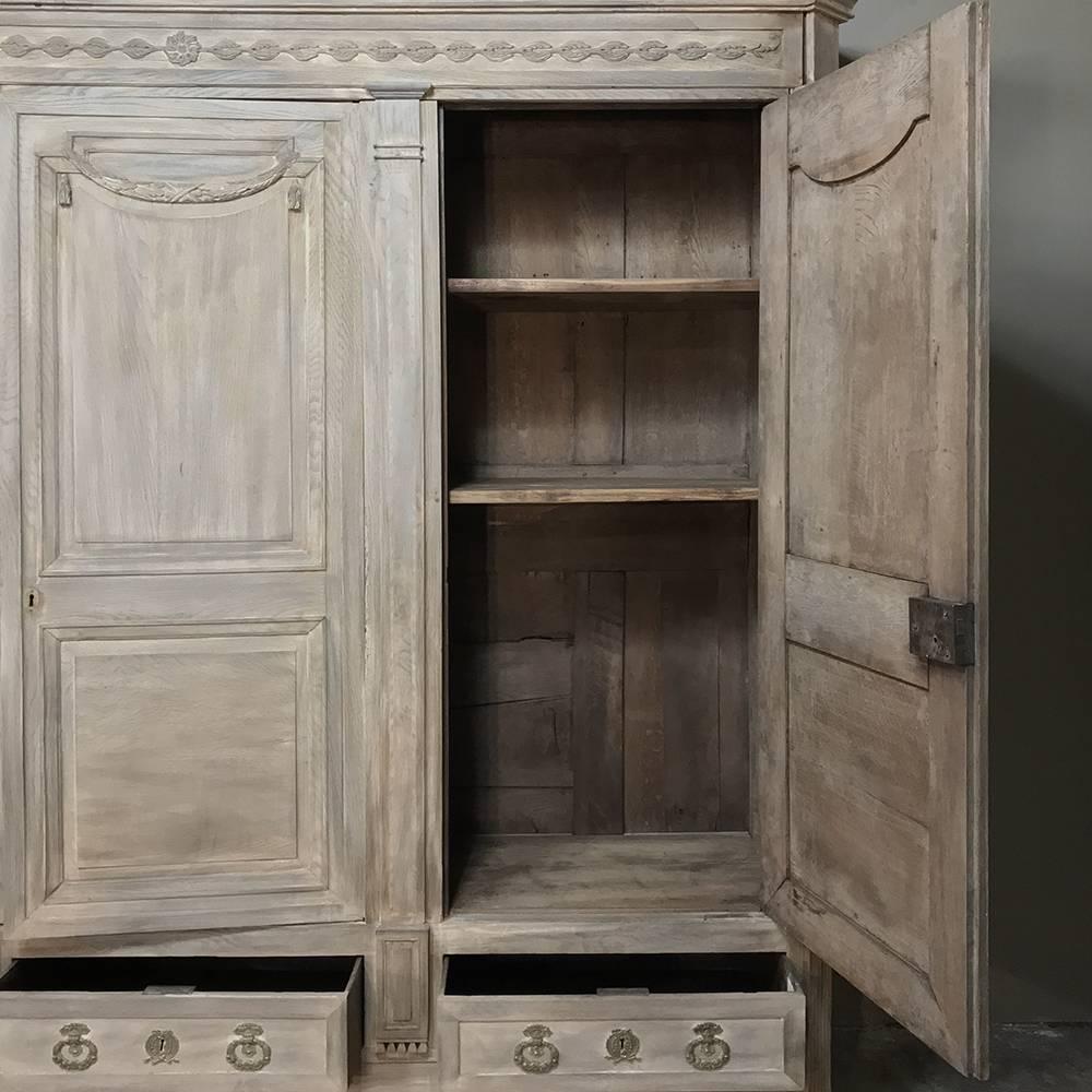 18th Century French Louis XVI Neoclassical Stripped Oak Armoire 11