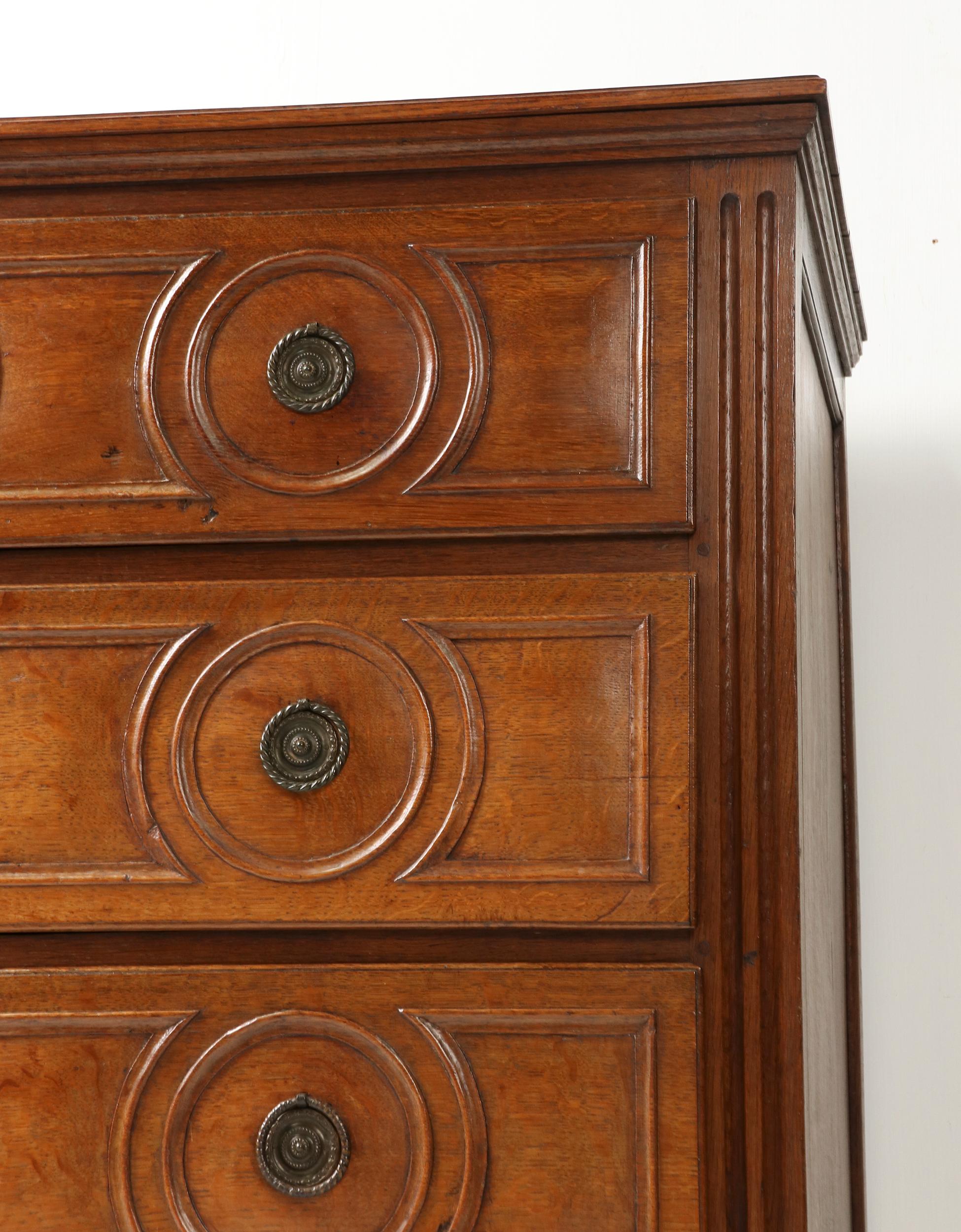 18th Century French Louis XVI Oak Commode Chest of Drawers For Sale 8