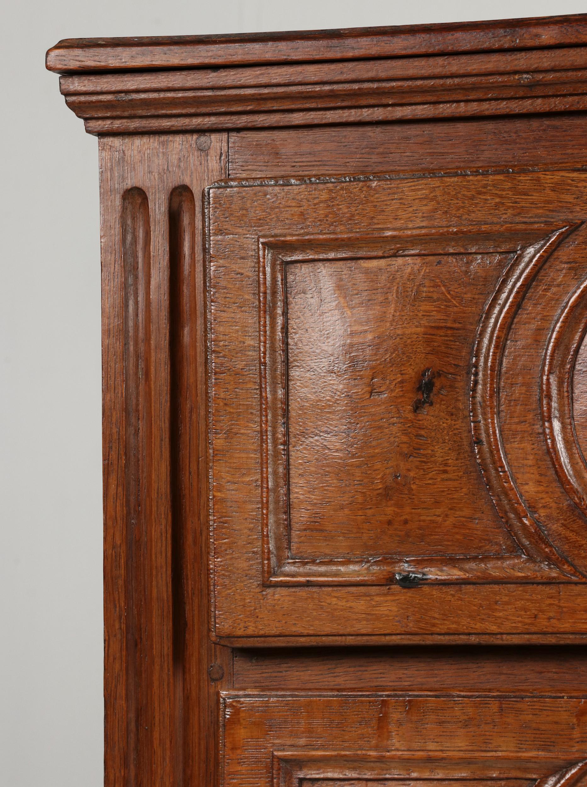 18th Century French Louis XVI Oak Commode Chest of Drawers For Sale 11