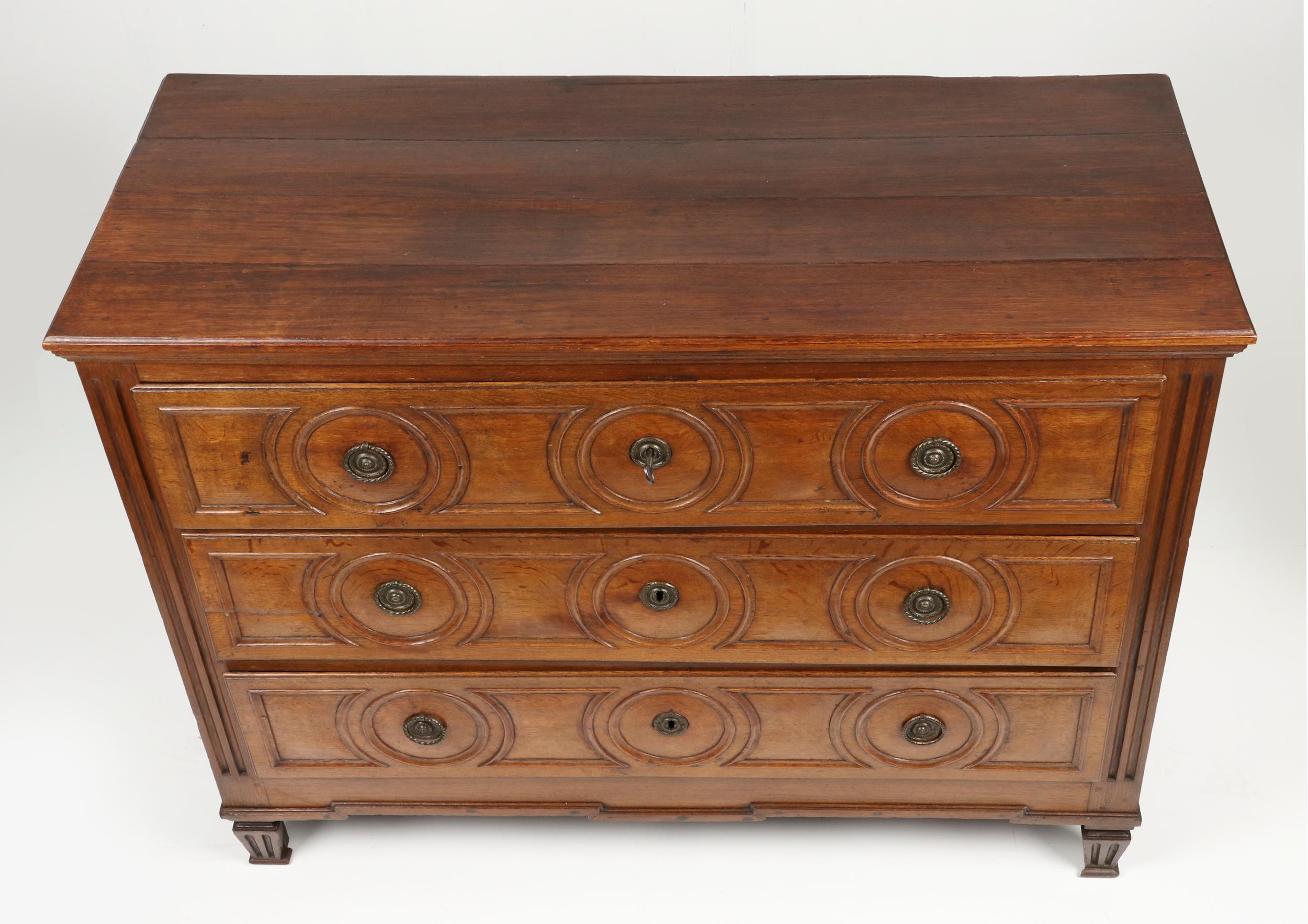 18th Century French Louis XVI Oak Commode Chest of Drawers For Sale 1