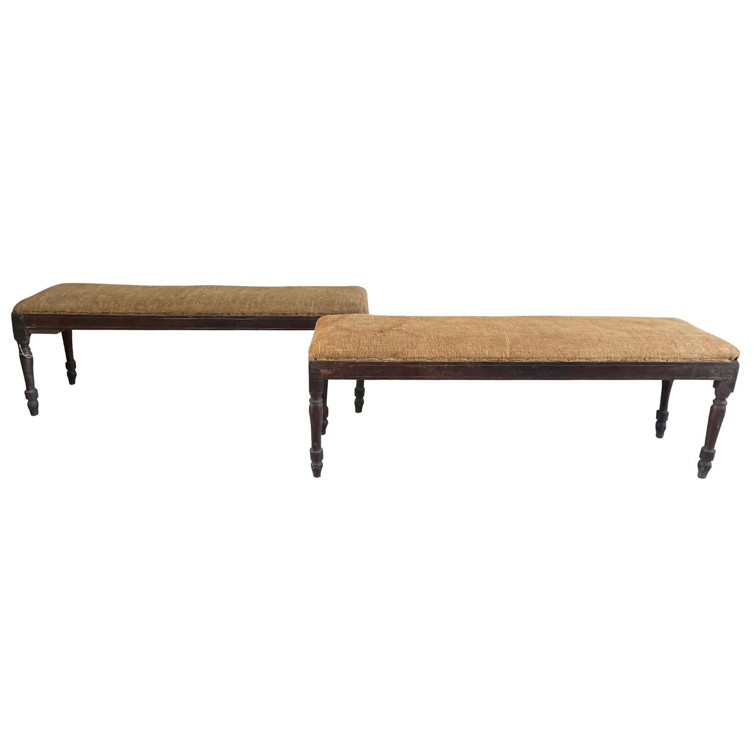 Sculpté à la main Paire de bancs anciens Louis XVI du 18ème siècle en vente