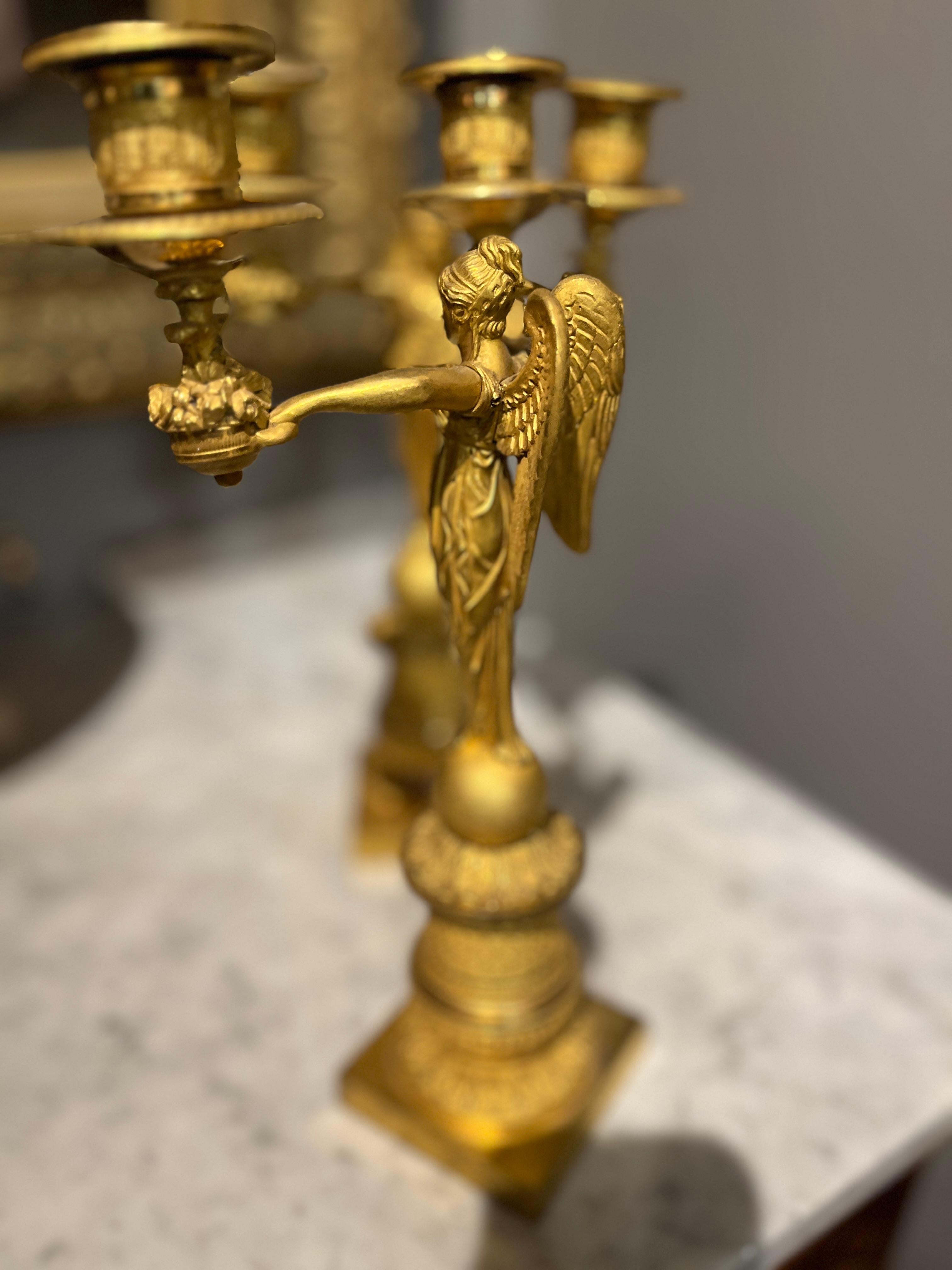 18th Century French Louis XVI Pair of Ormolu Candelabra Palais Royal en vente 1