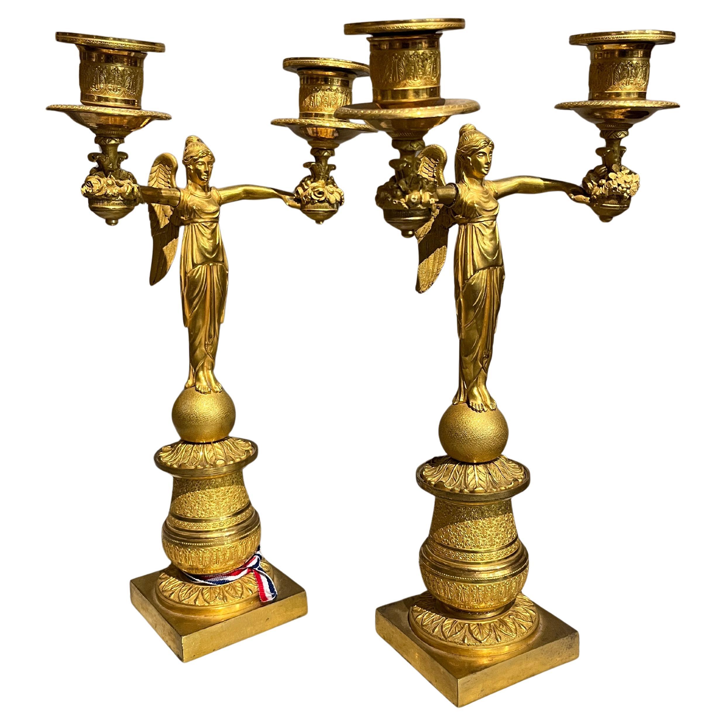 18th Century French Louis XVI Pair of Ormolu Candelabra Palais Royal en vente
