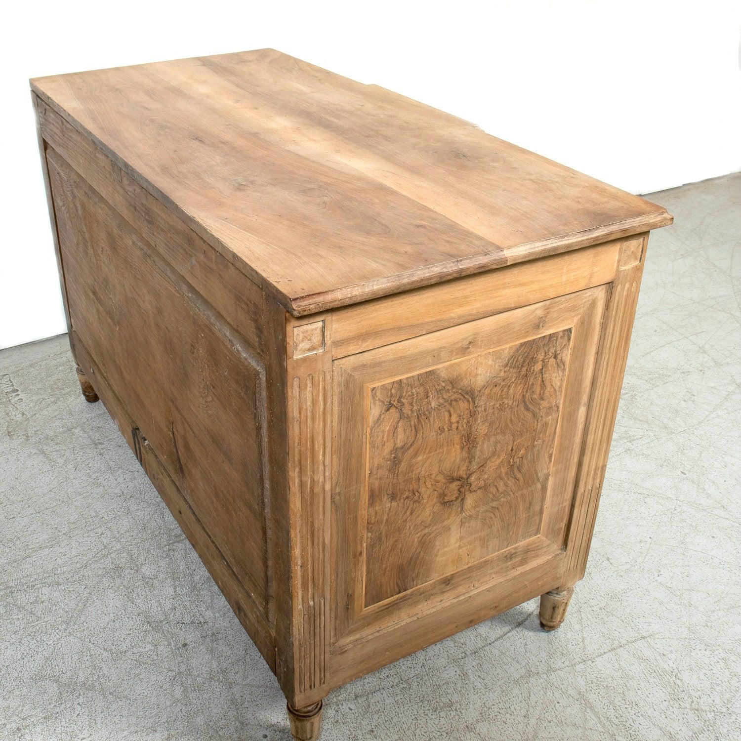 18th Century French Louis XVI Period Bleached Walnut and Burl Walnut Commode For Sale 15