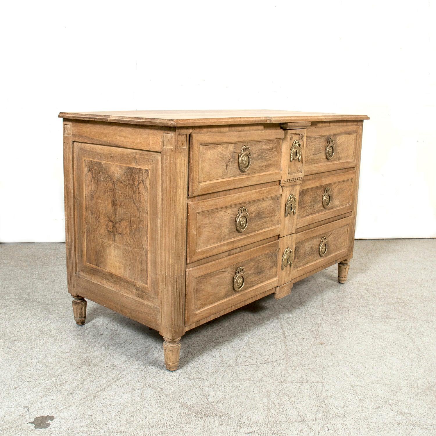 18th Century French Louis XVI Period Bleached Walnut and Burl Walnut Commode In Good Condition For Sale In Birmingham, AL