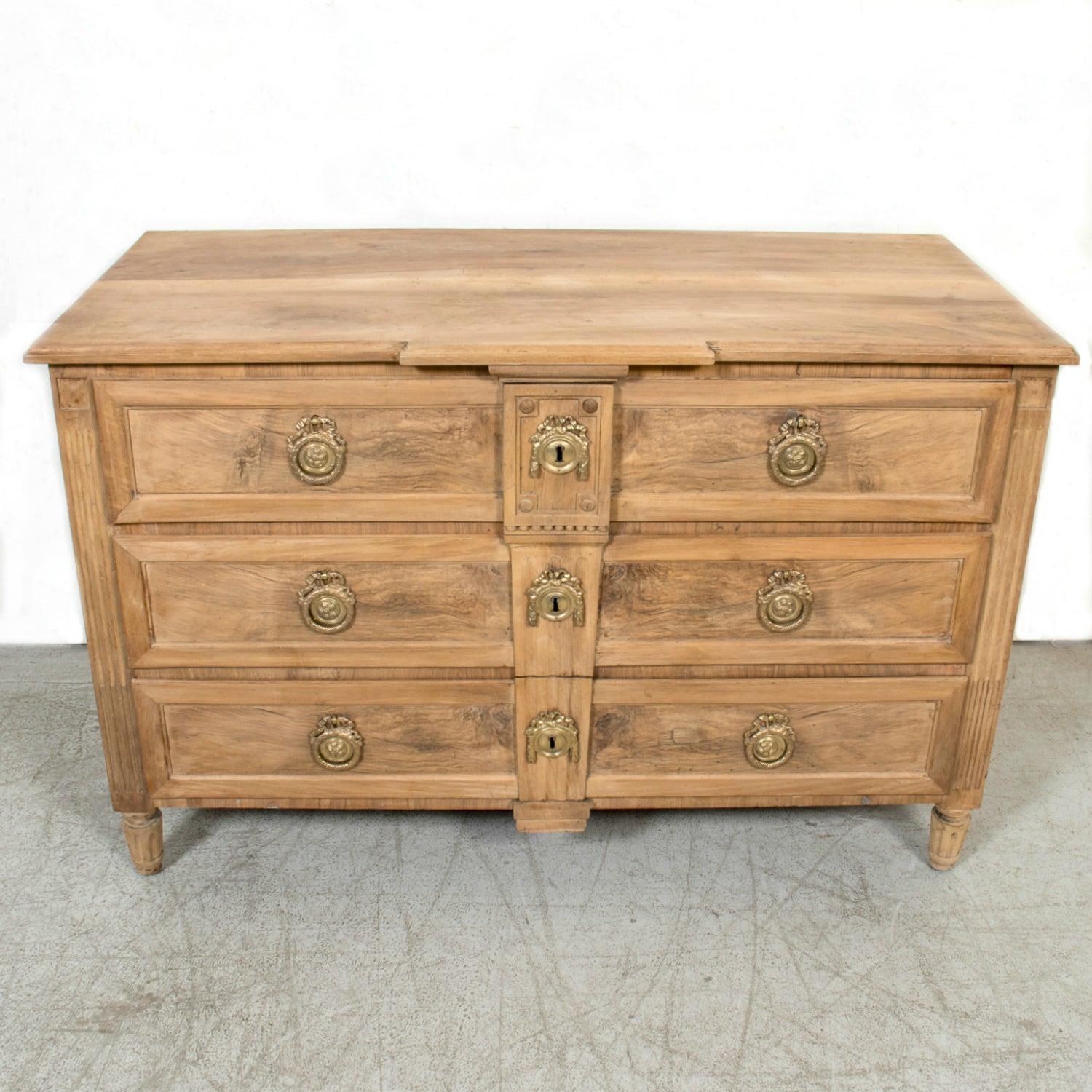 18th Century French Louis XVI Period Bleached Walnut and Burl Walnut Commode For Sale 1