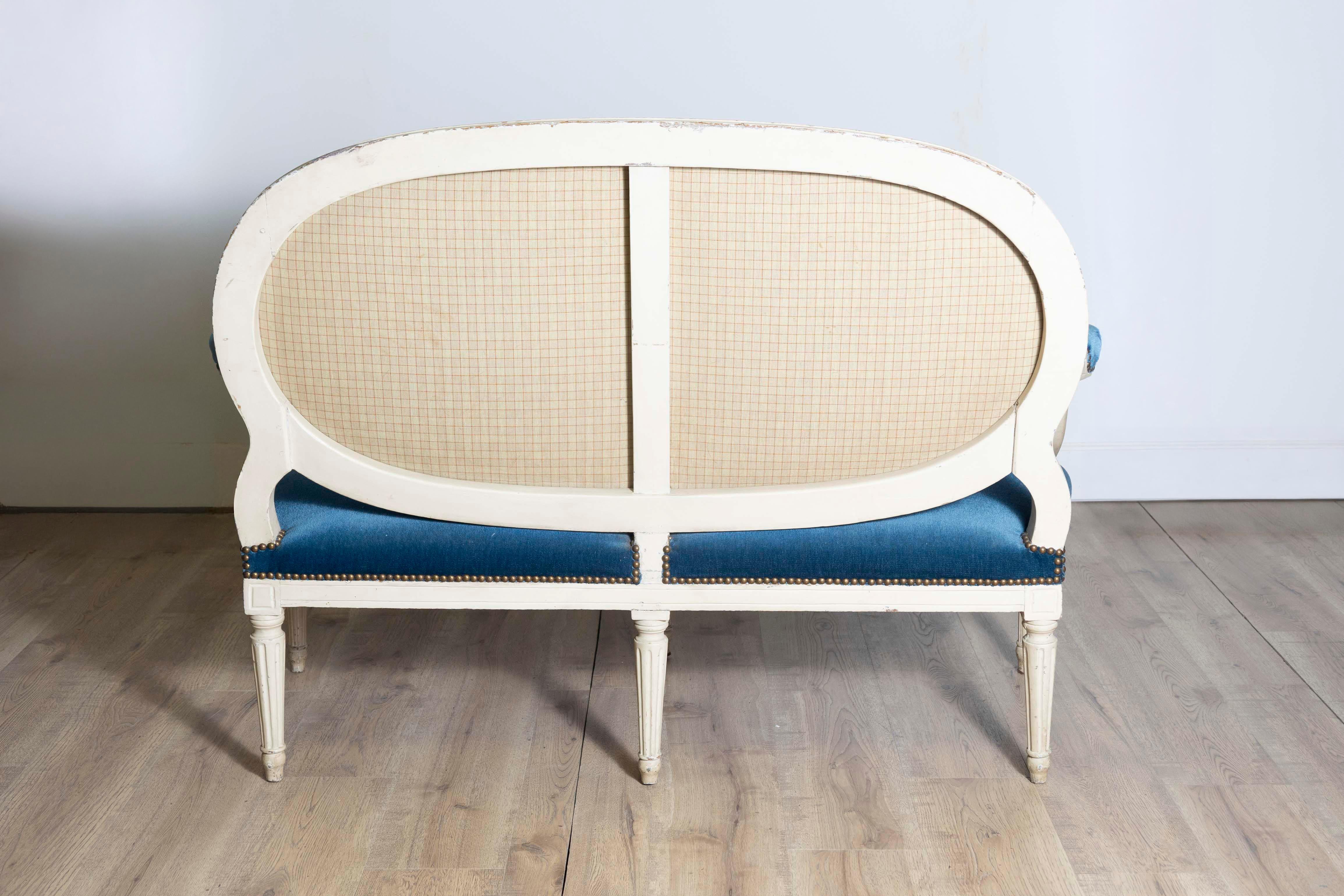 18th Century French Louis XVI Period Canape Circa 1790 For Sale 1