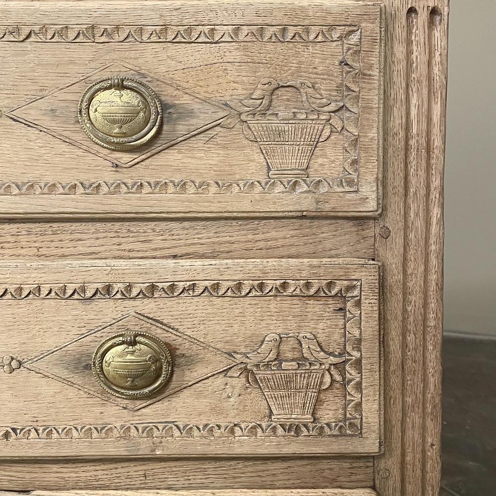 18th Century French Louis XVI Period Commode ~ Chest of Drawers For Sale 4