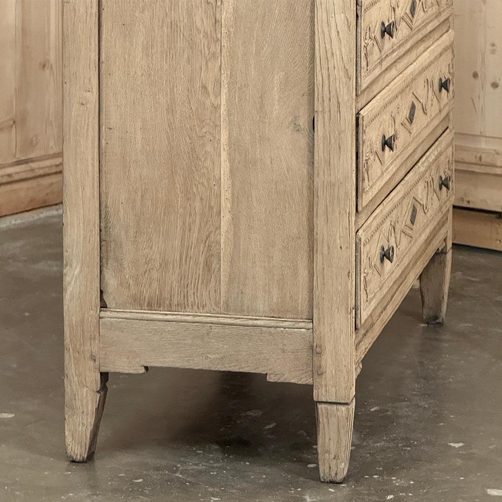 Commode francese del XVIII secolo di epoca Luigi XVI in Oak scortecciato in vendita 5