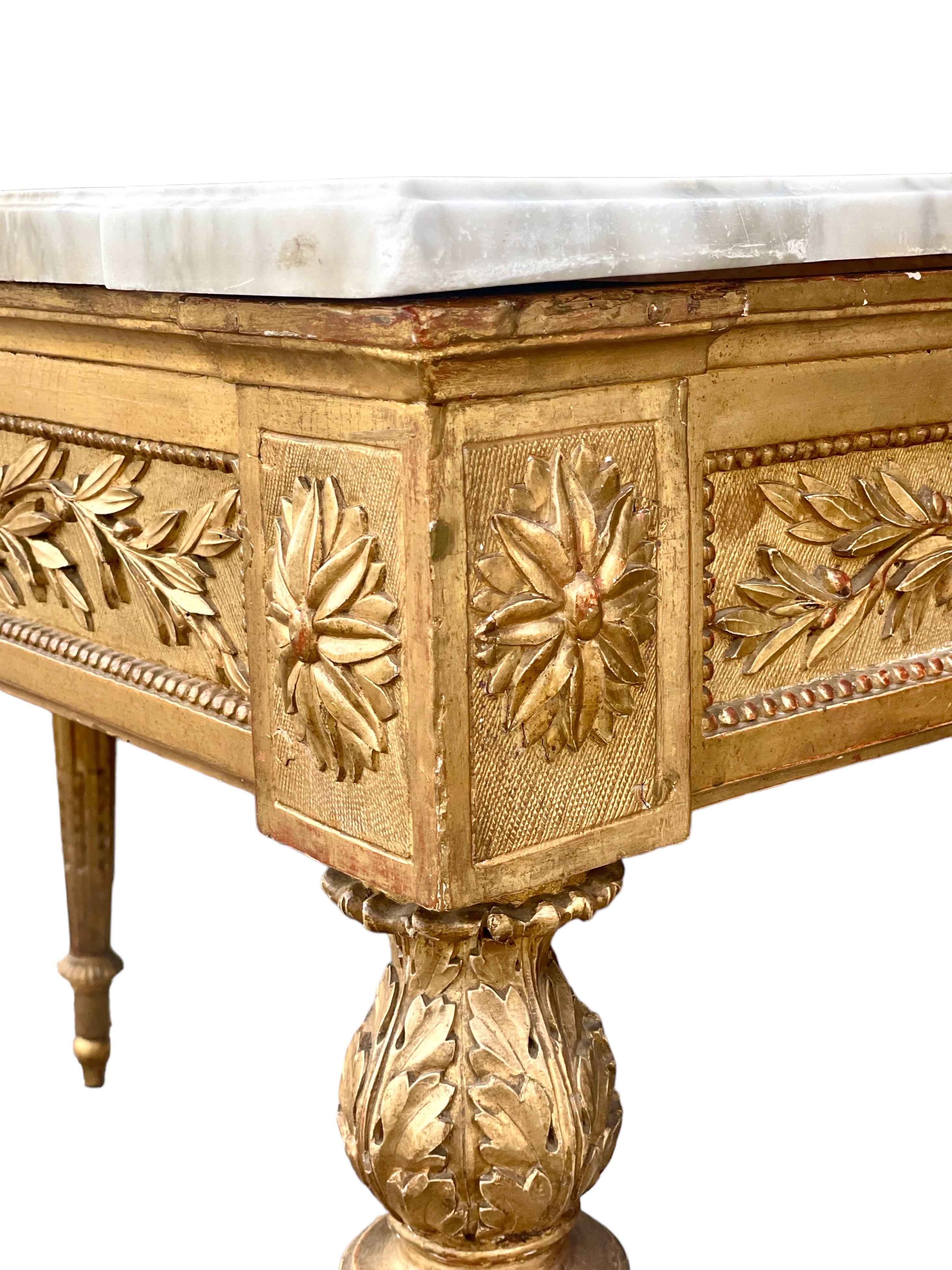 18th Century French Louis XVI Period Giltwood Console Table In Good Condition For Sale In LA CIOTAT, FR