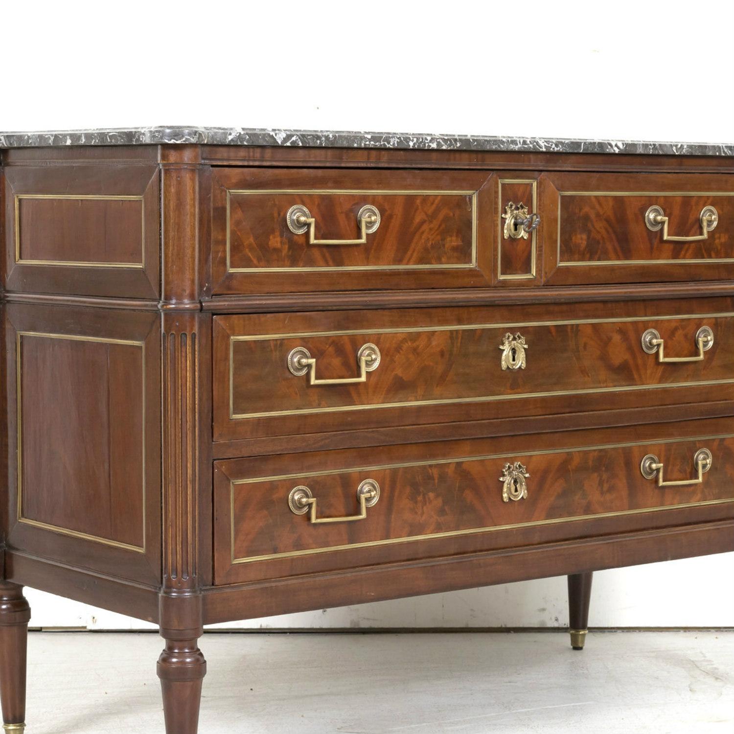 18th Century French Louis XVI Period Mahogany Commode with Saint Anne Marble Top For Sale 9
