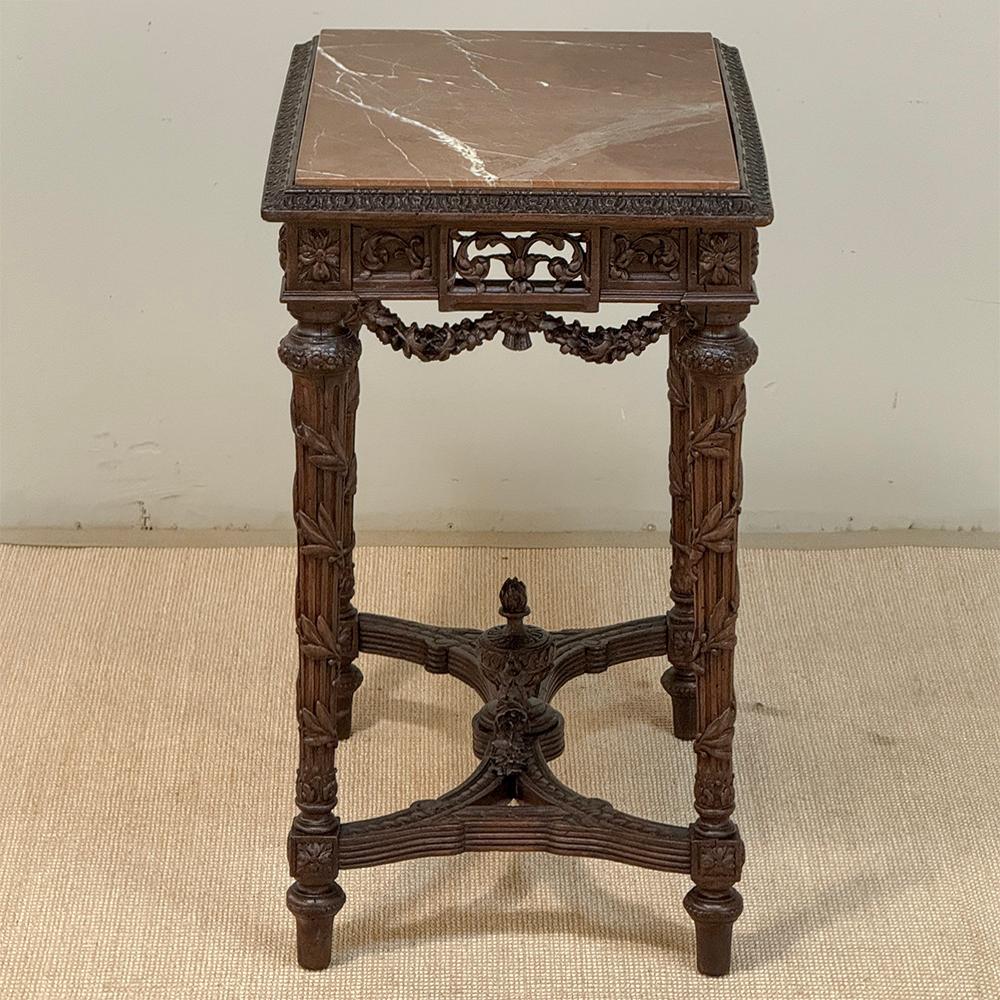 Table d'appoint d'époque Louis XVI du XVIIIe siècle, à plateau de marbre en vente 4
