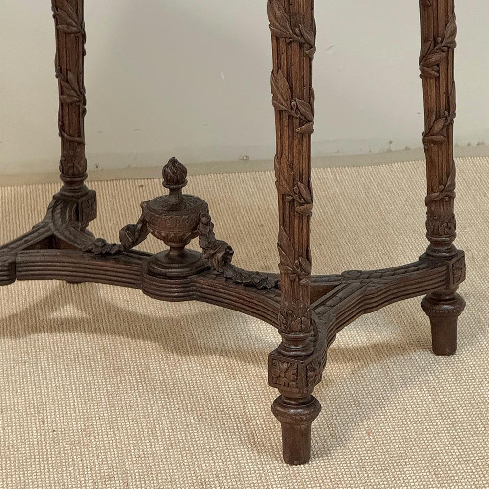 Table d'appoint d'époque Louis XVI du XVIIIe siècle, à plateau de marbre en vente 2