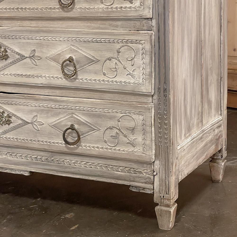 18th Century French Louis XVI Period Whitewashed Commode For Sale 12