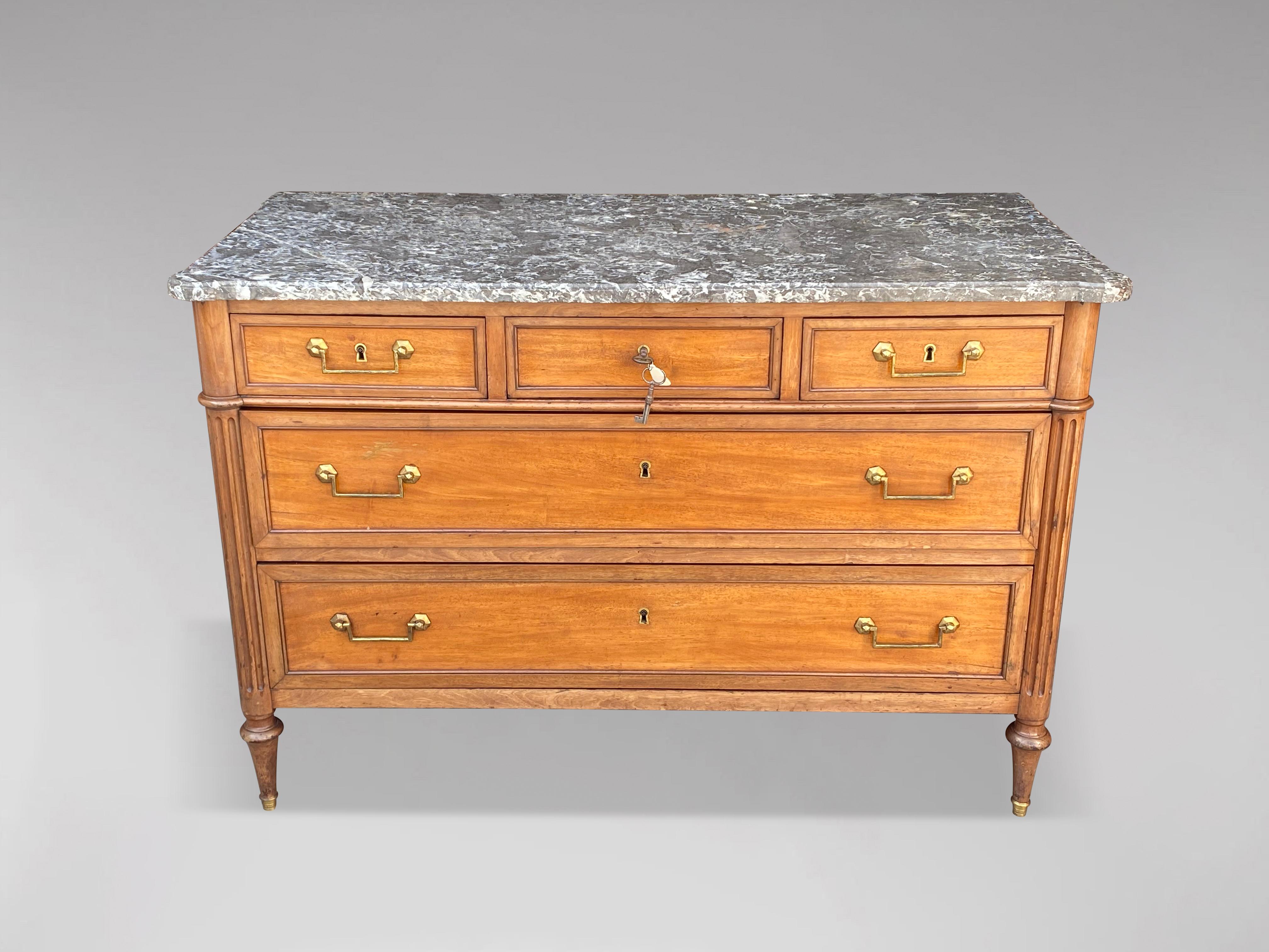 18th Century French Louis XVI Walnut & Marble Commode In Good Condition In Petworth,West Sussex, GB