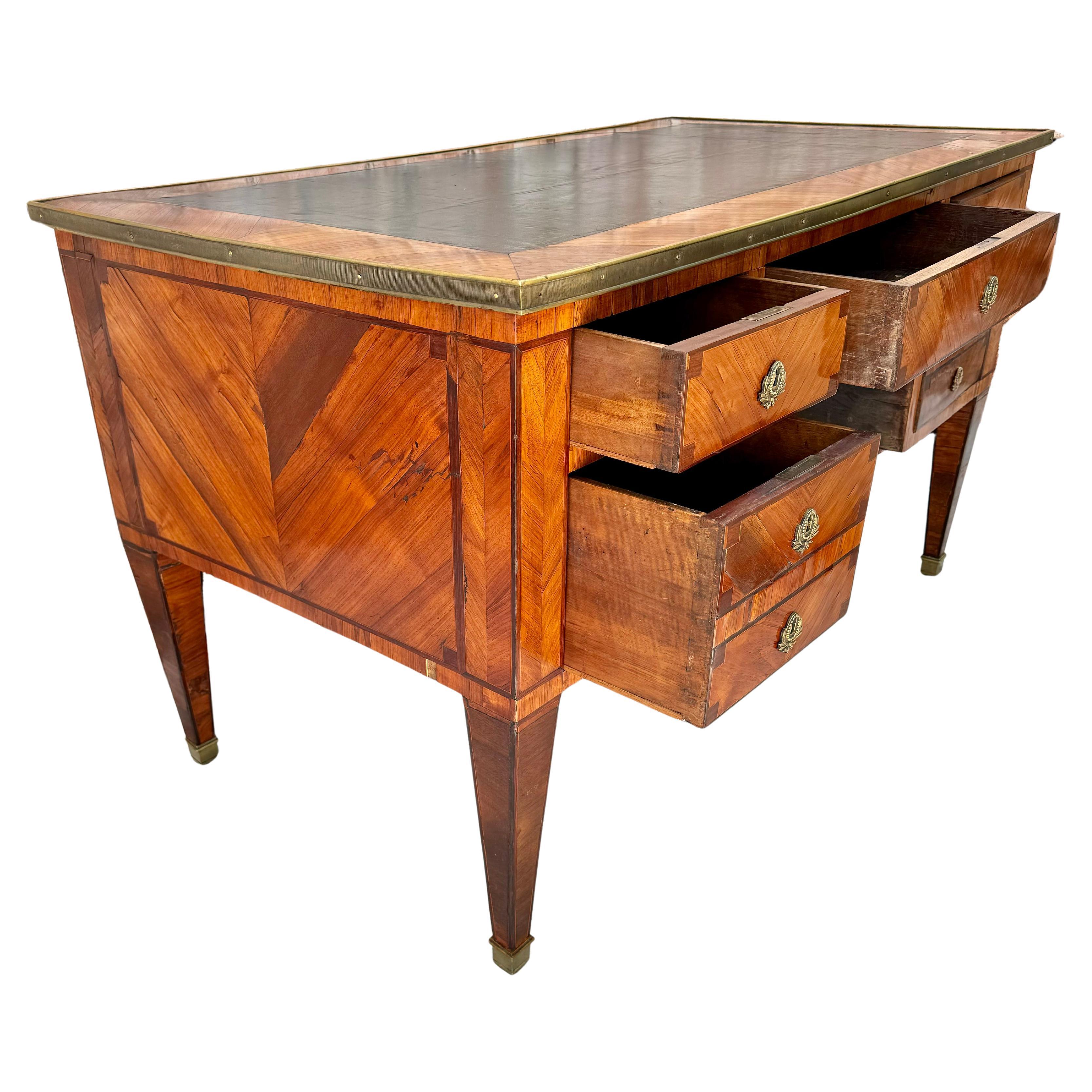 18th Century French Louis XVI Writing Desk In Good Condition For Sale In Bradenton, FL