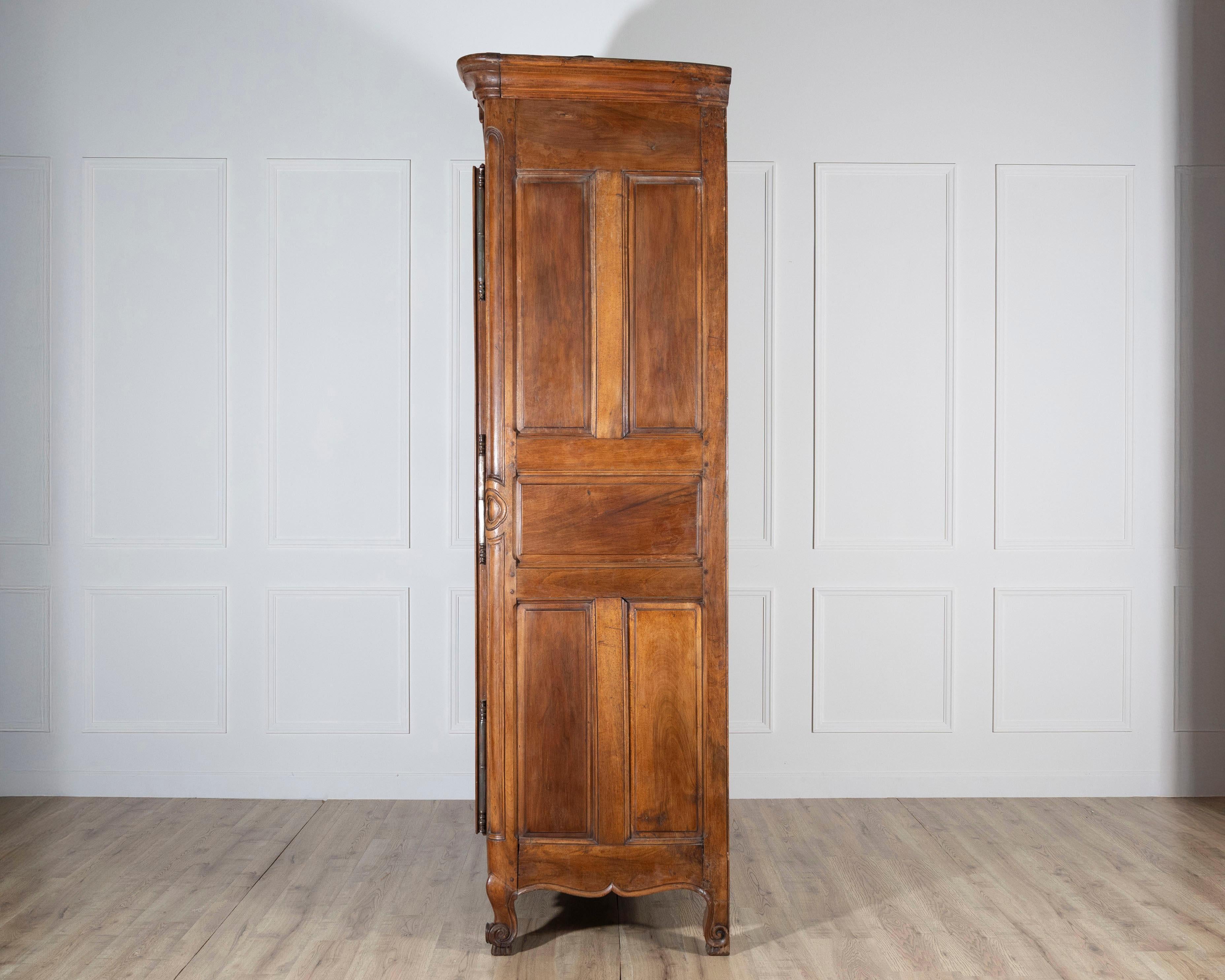 18th Century French Lyonnaise Walnut Armoire For Sale 4