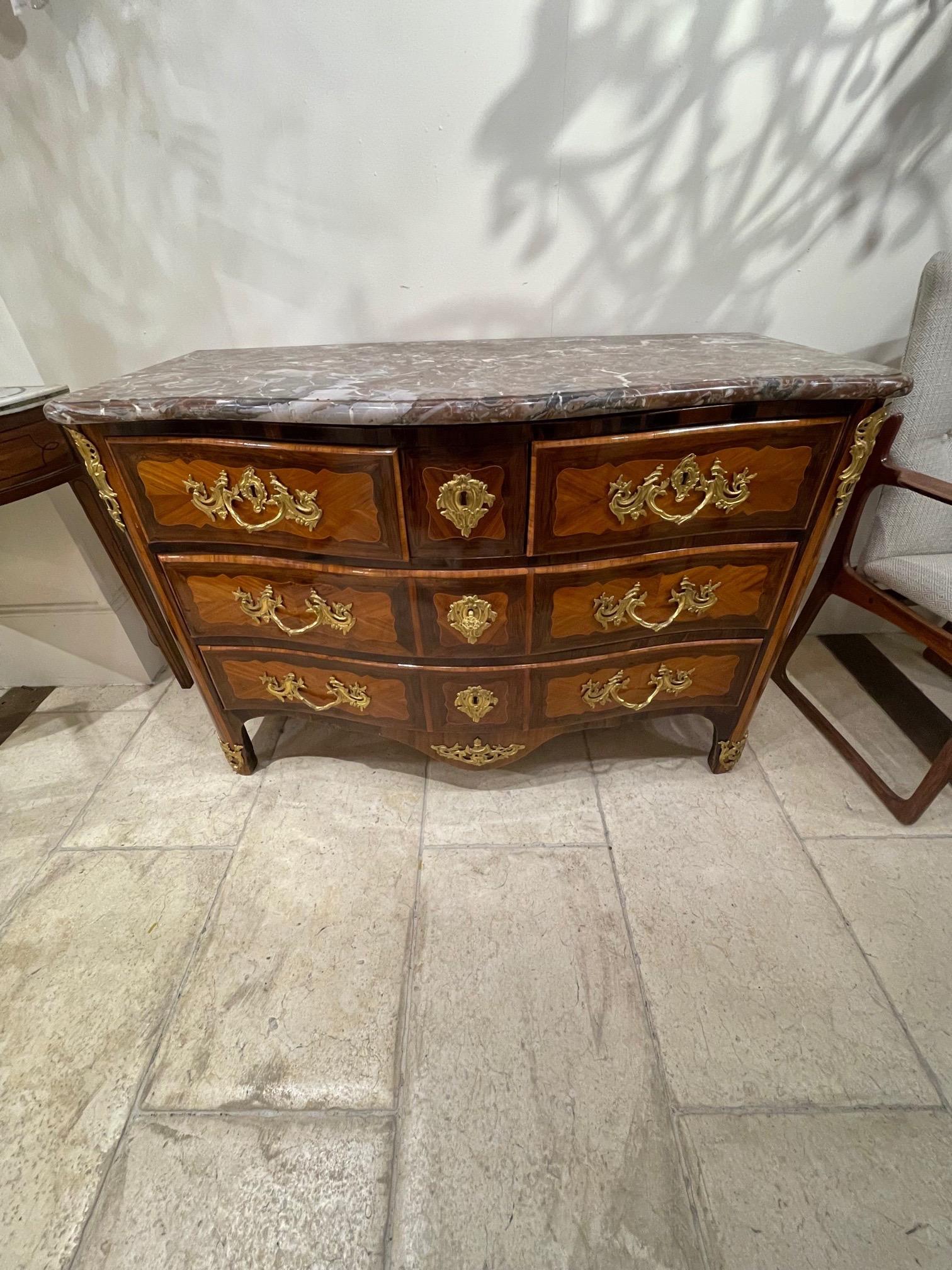 18th Century French Mahogany and Kingwood Bronze Mounted Commode In Good Condition In Dallas, TX