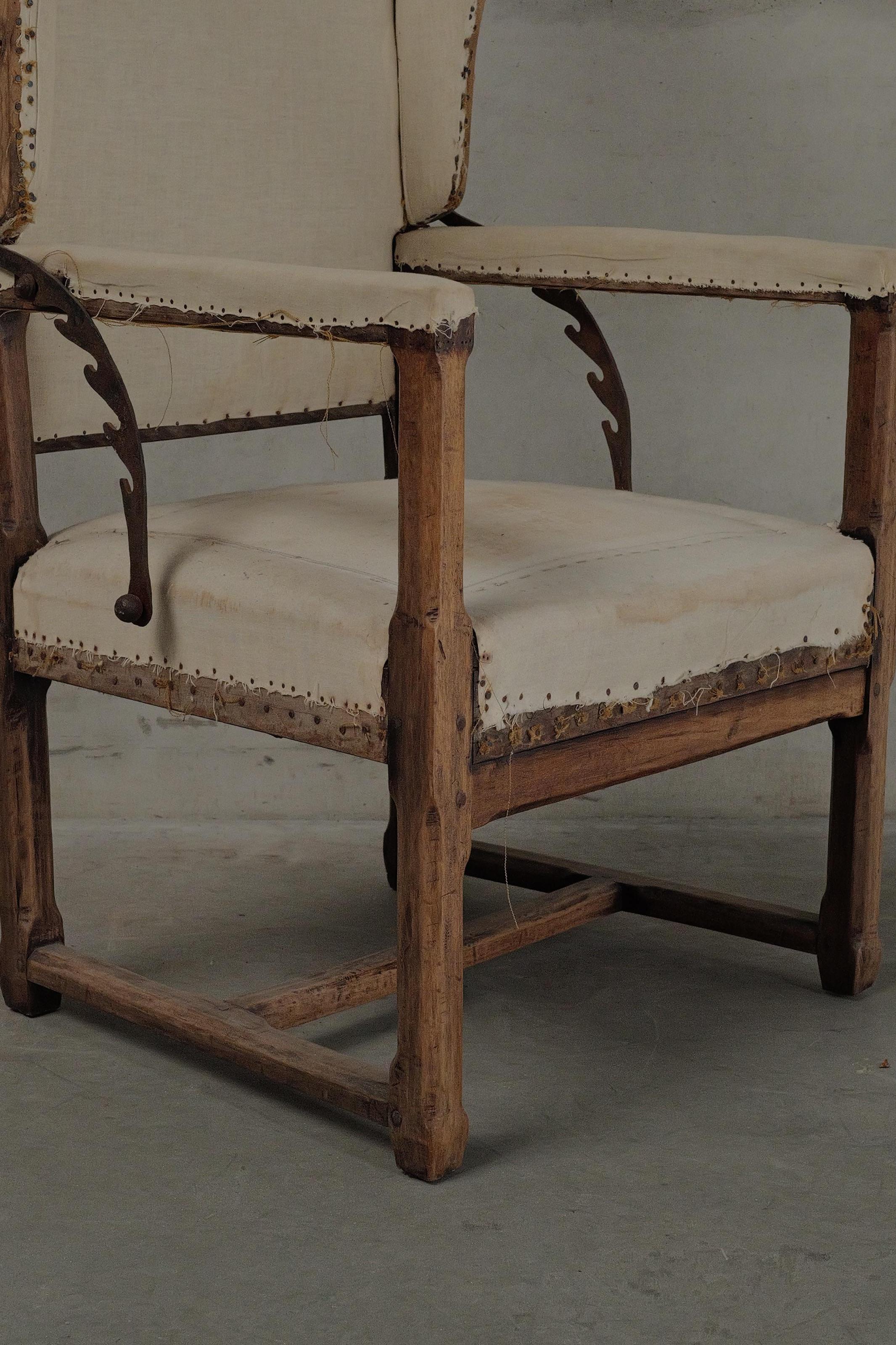 18th Century French Malade Armchair In Fair Condition For Sale In Antwerpen, BE