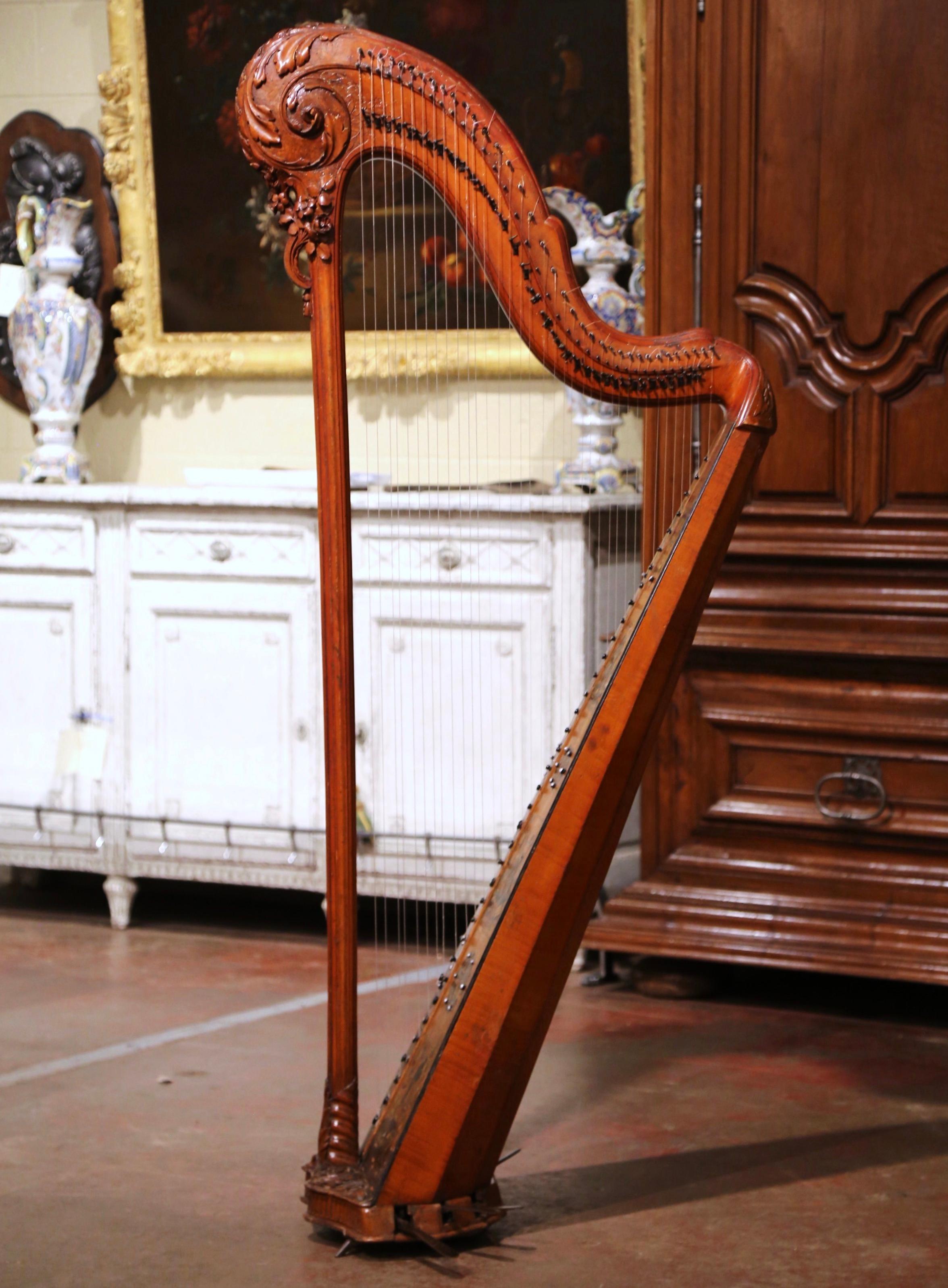18th Century French Maple Decorative Harp with Hand Painted Chinoiserie Motifs im Angebot 3