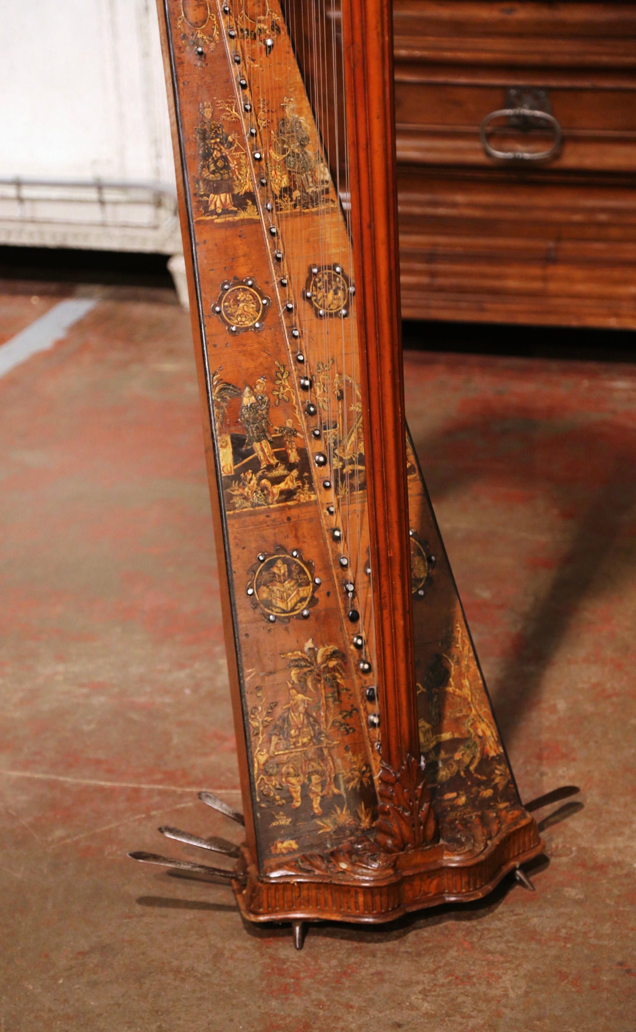 18th Century French Maple Decorative Harp with Hand Painted Chinoiserie Motifs (Louis XV.) im Angebot