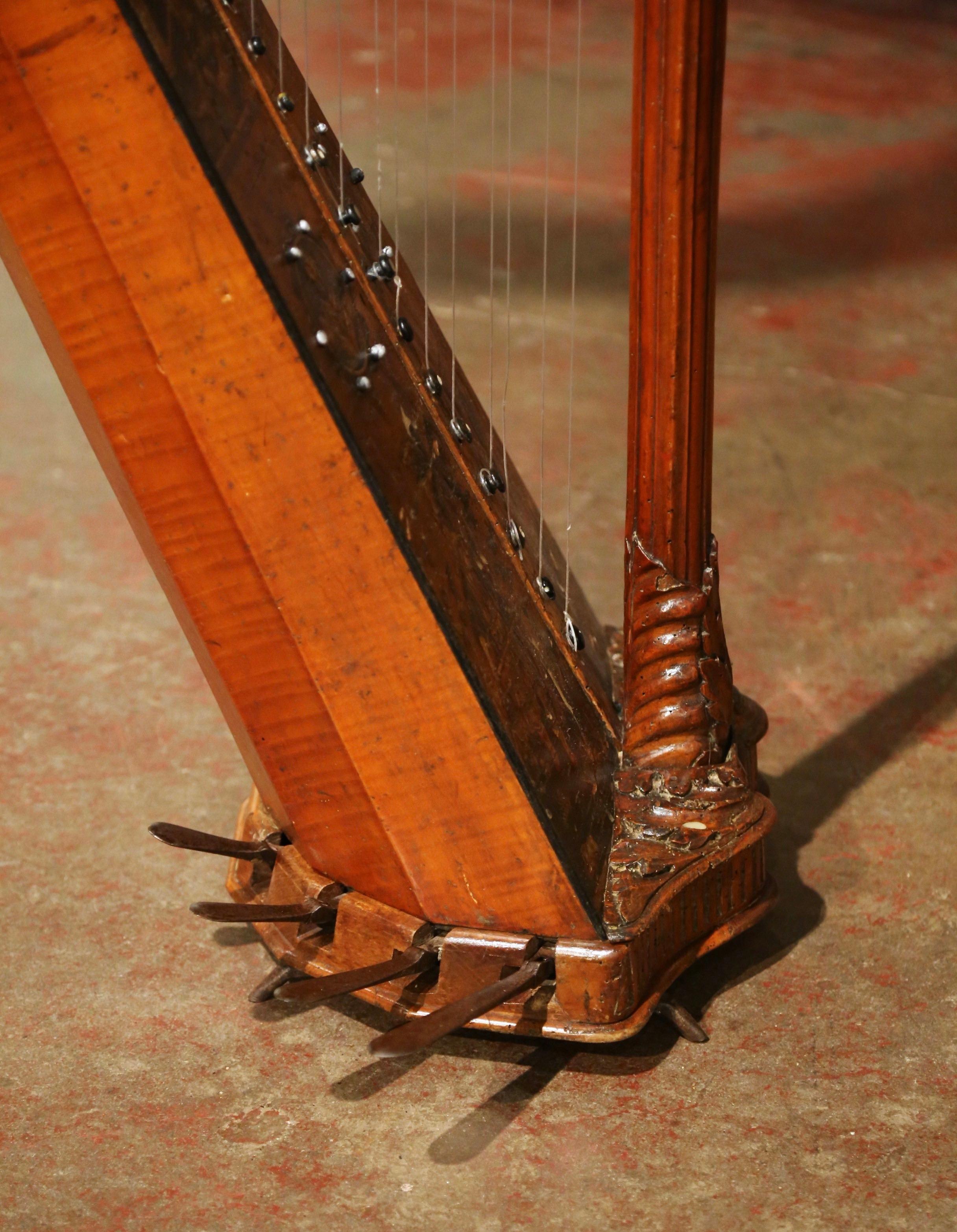 Hand-Painted 18th Century French Maple Decorative Harp with Hand Painted Chinoiserie Motifs For Sale