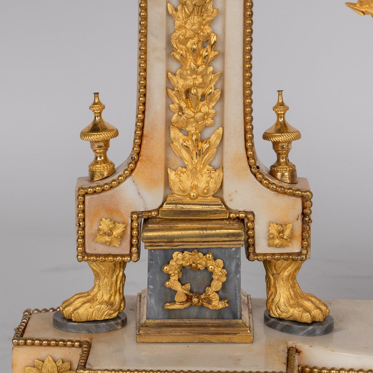Pendule en marbre et bronze doré du XVIIIe siècle, Claude Charles François Filon en vente 7