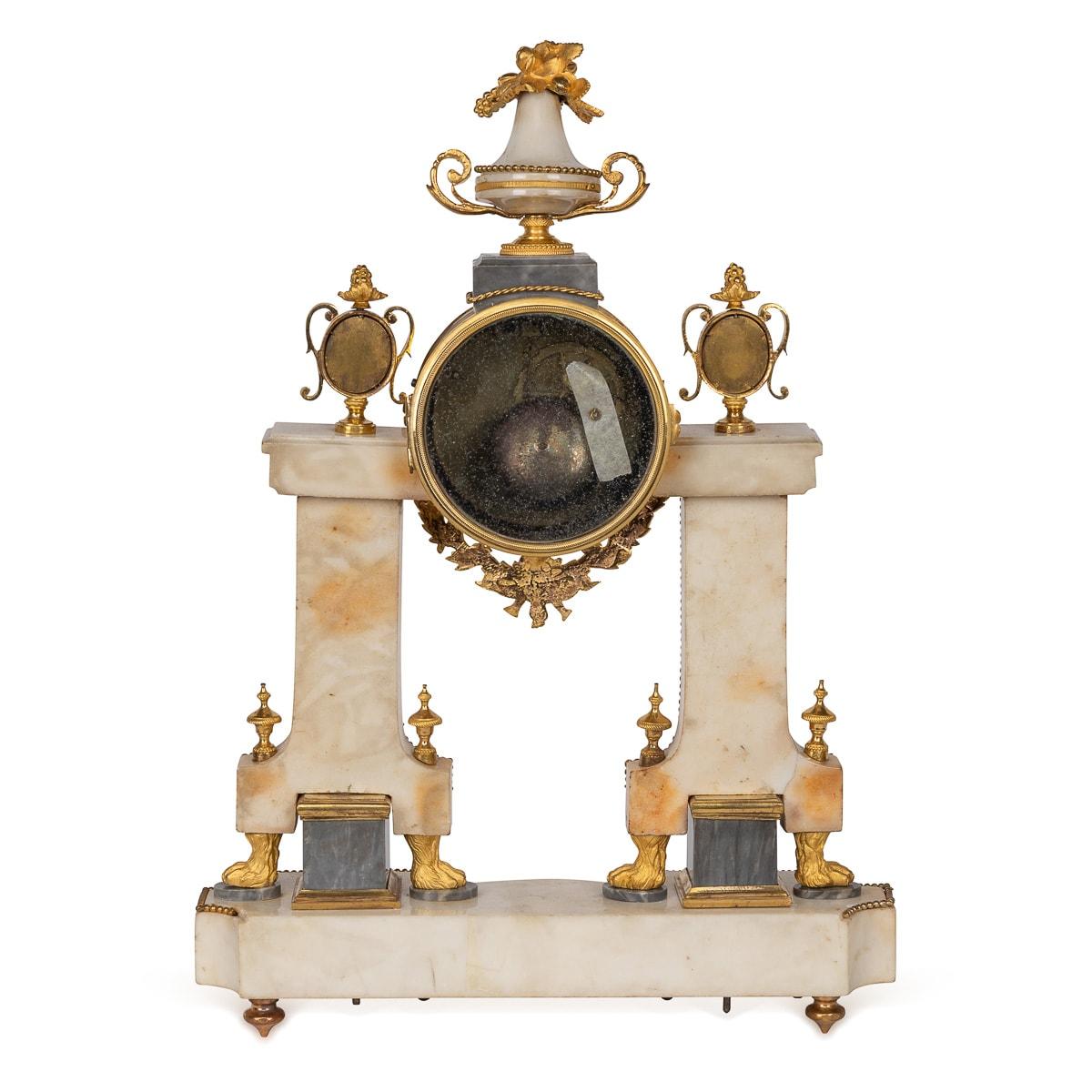 Autre Pendule en marbre et bronze doré du XVIIIe siècle, Claude Charles François Filon en vente