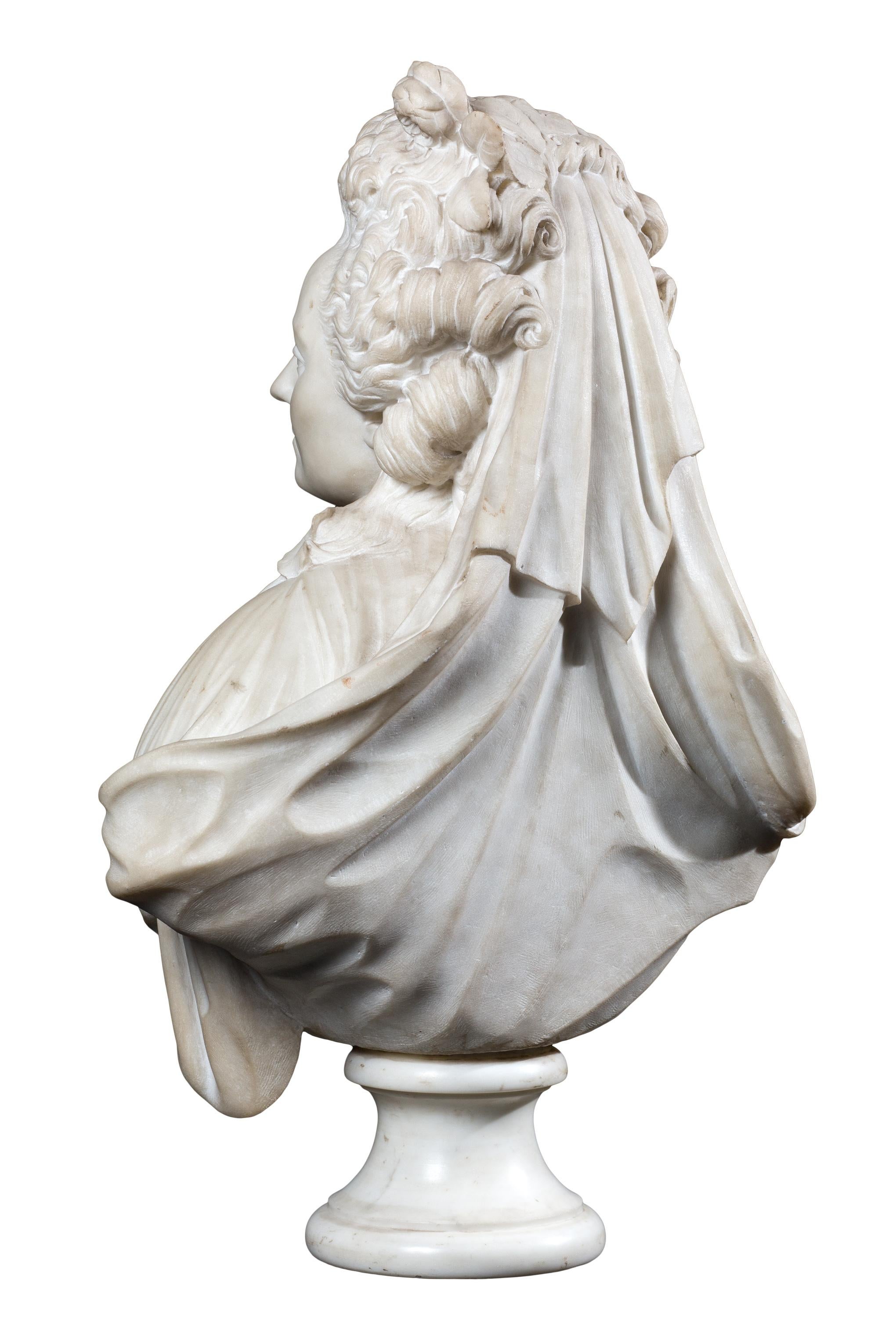 Sculpté à la main Buste de danseuse Marie-Madeleine Guimard, sculpture française en marbre du 18ème siècle en vente