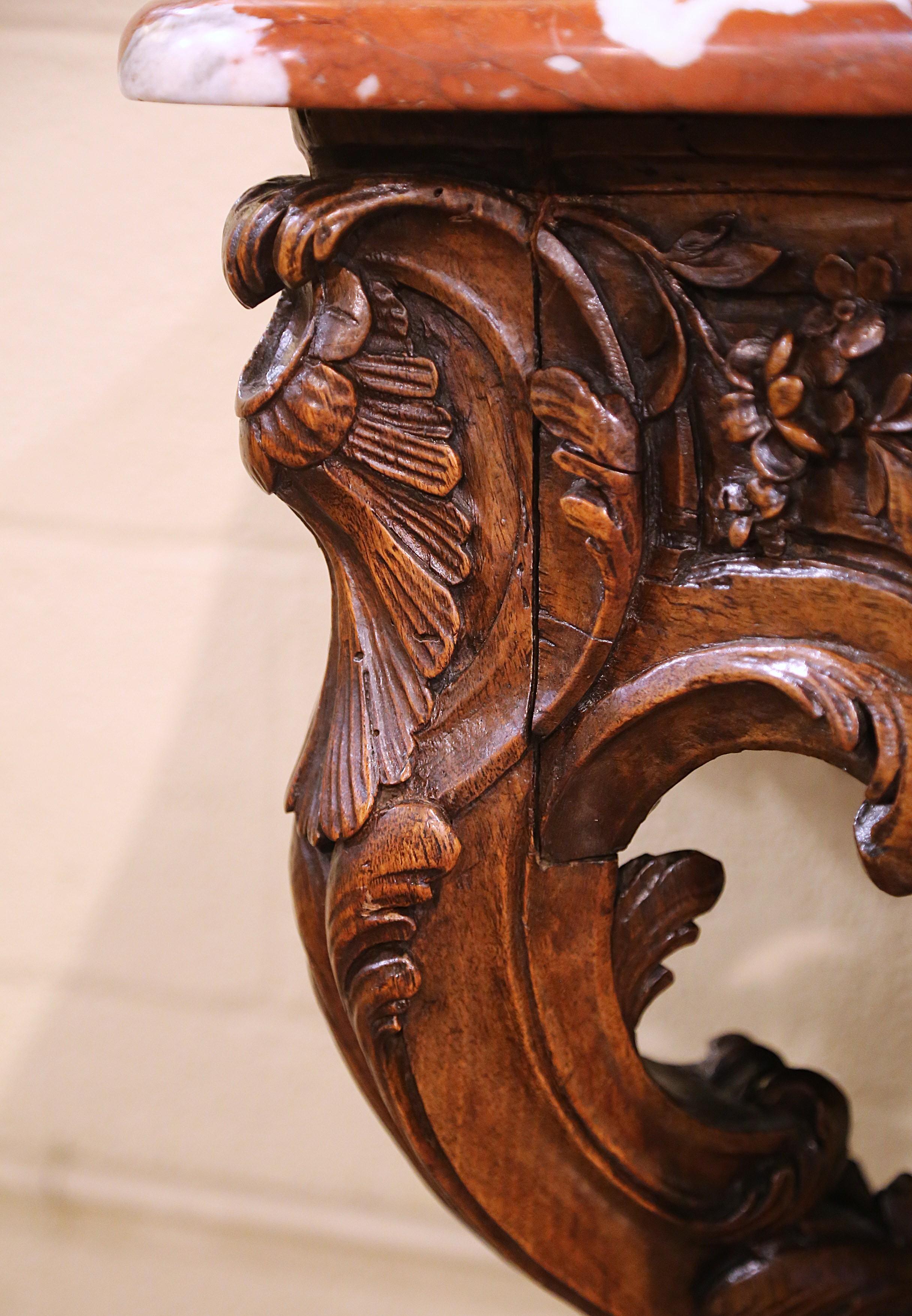 18th Century French Marble Top Carved Walnut Console Table from Provence In Excellent Condition For Sale In Dallas, TX