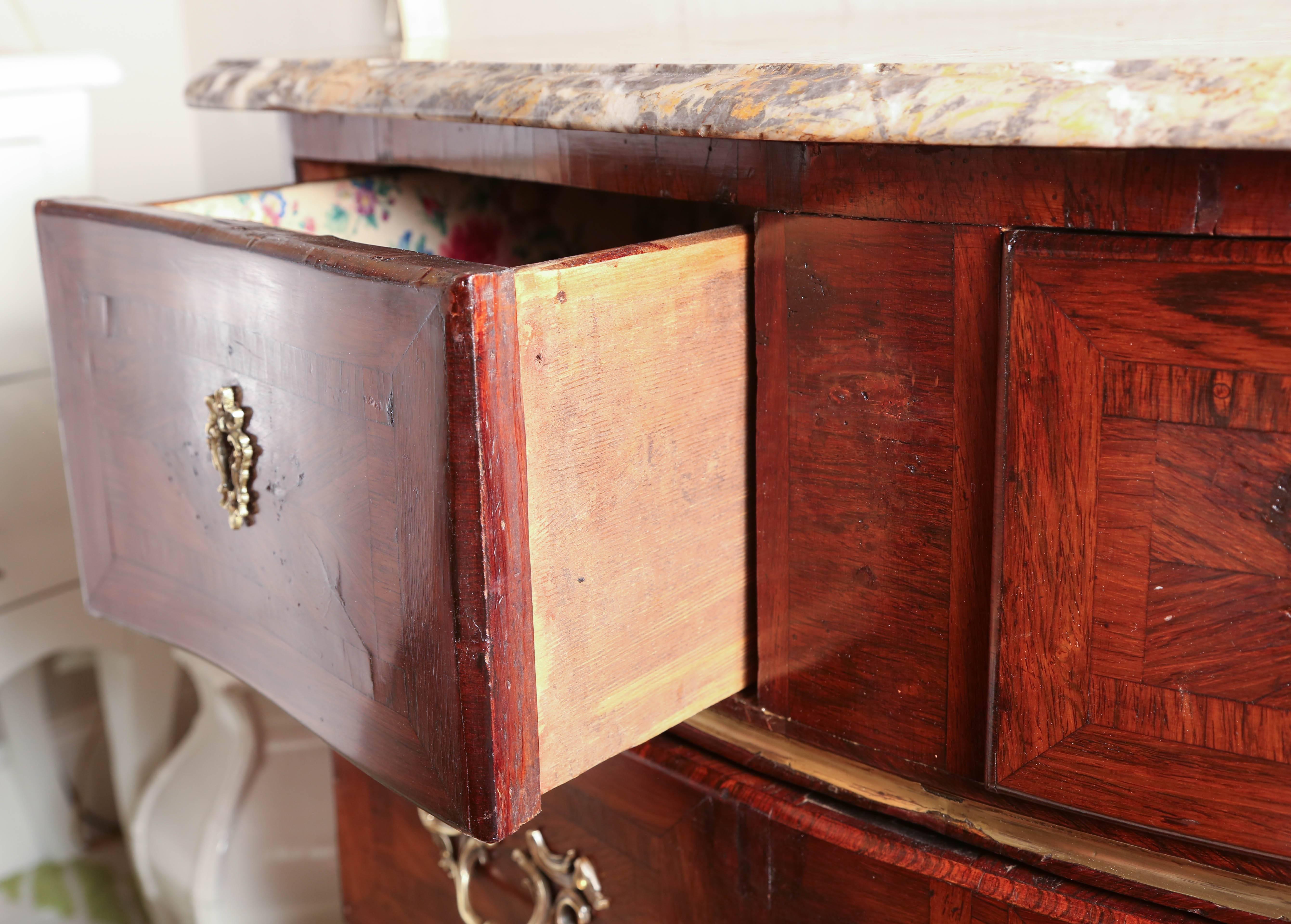 18th Century French Marble-Top Commode For Sale 4