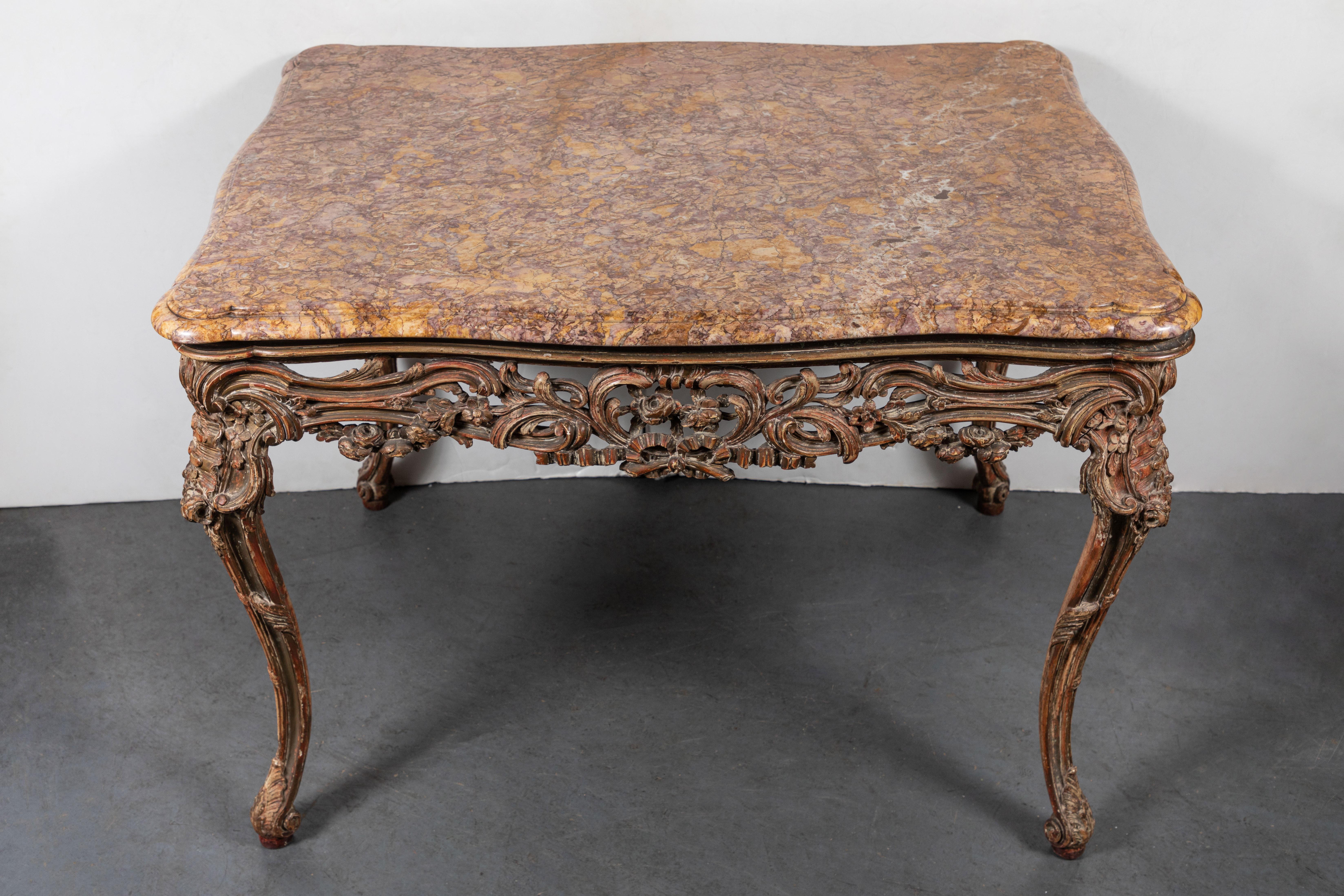 18. Jahrhundert, Französisch, Tisch mit Marmorplatte 2