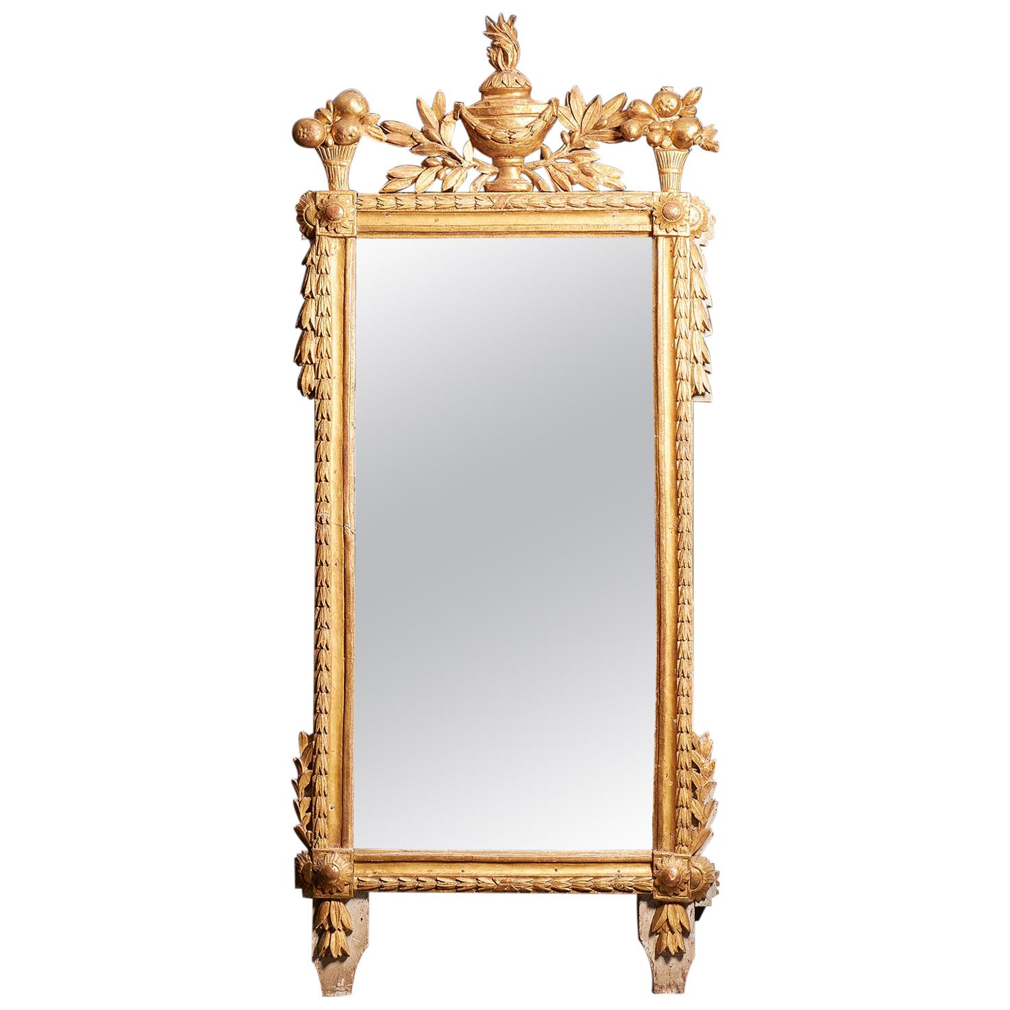 18th Century French Neoclassical Giltwood Mirror