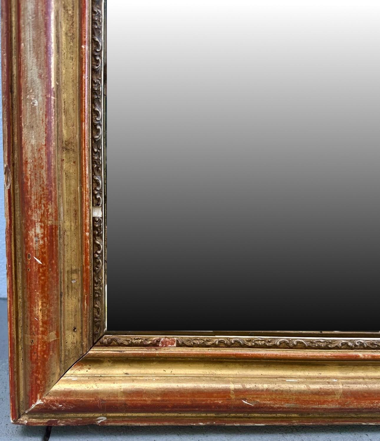 Francese Specchio da parete a pannello diviso di grandi dimensioni in stile neoclassico francese del XVIII secolo. in vendita