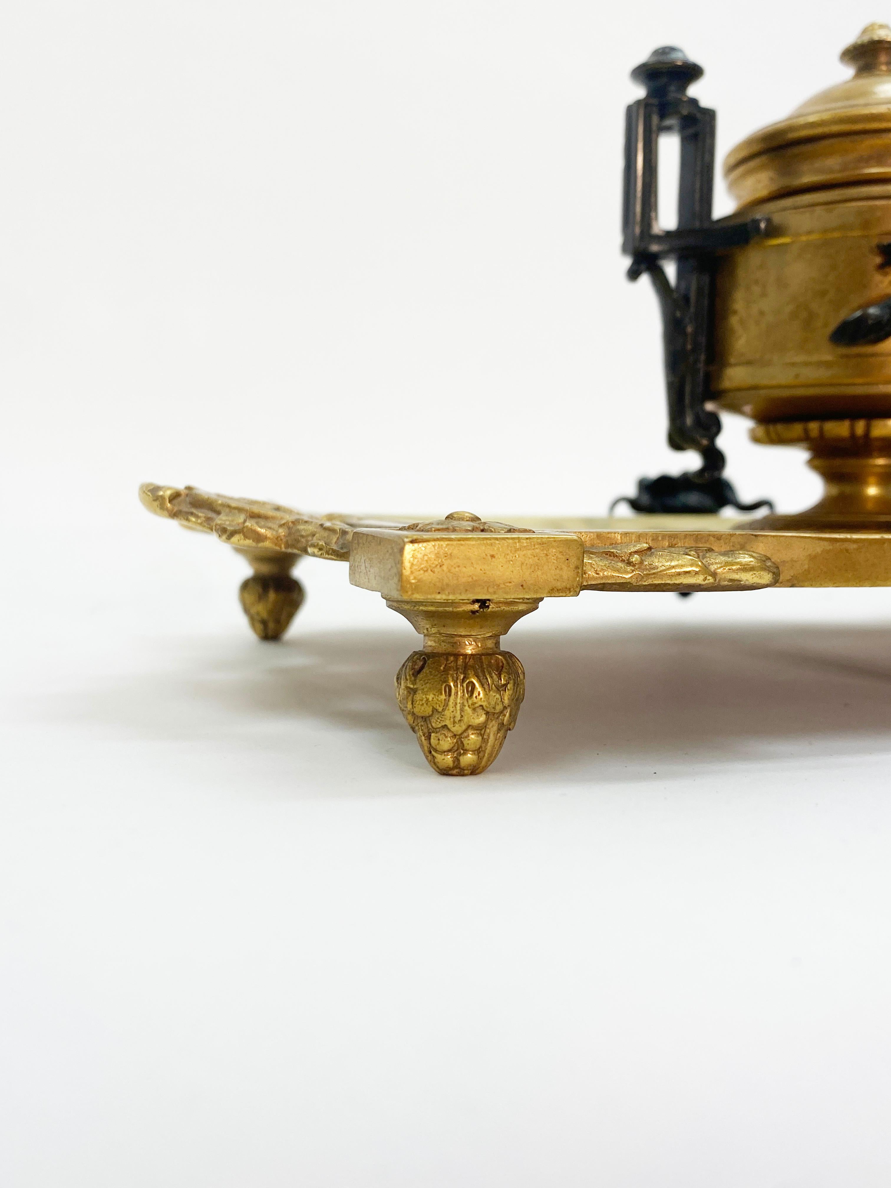 18th Century French Neoclassical Manner Bronze Inkwell For Sale 5