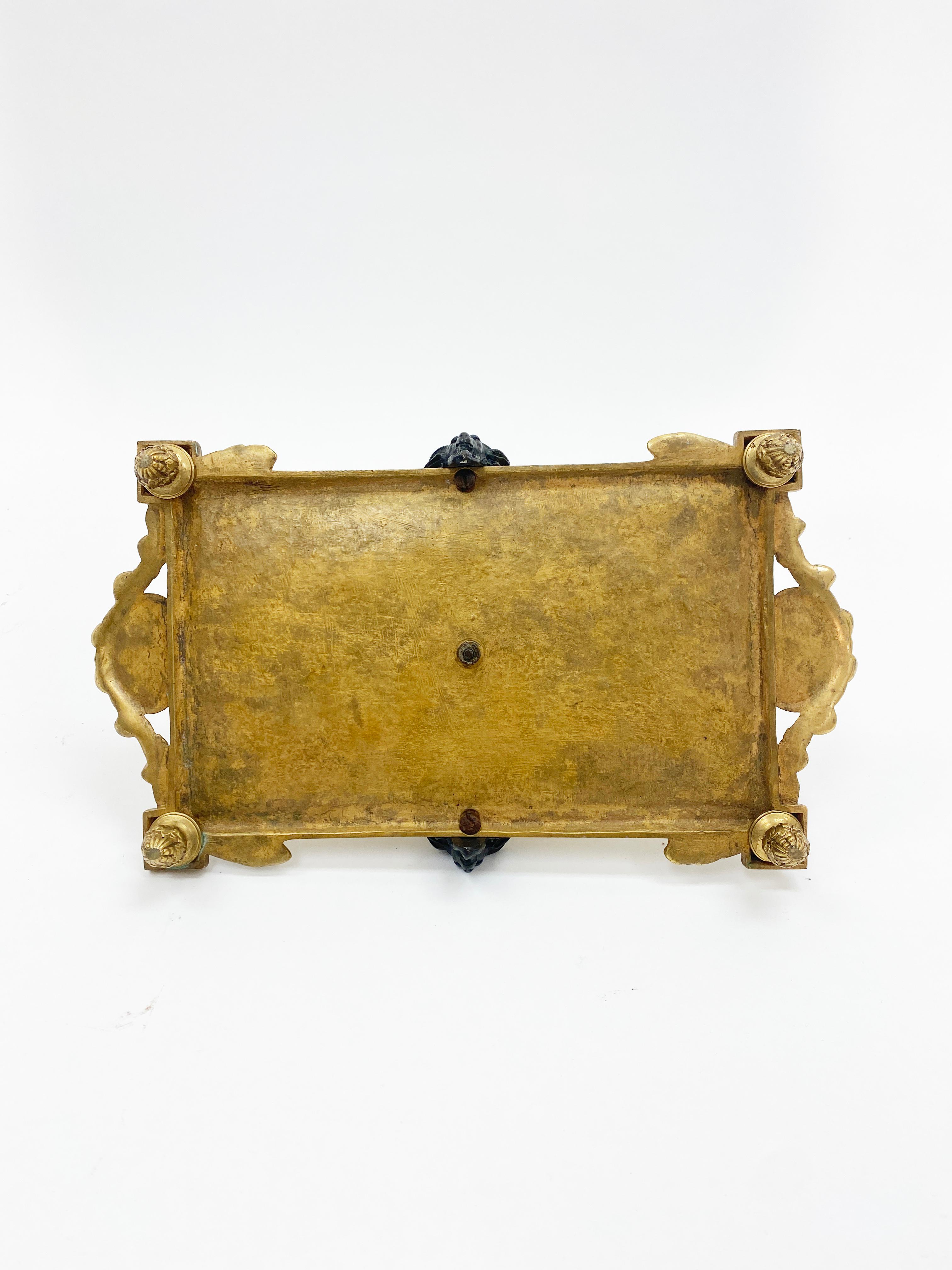 18th Century French Neoclassical Manner Bronze Inkwell In Good Condition For Sale In Nashville, TN